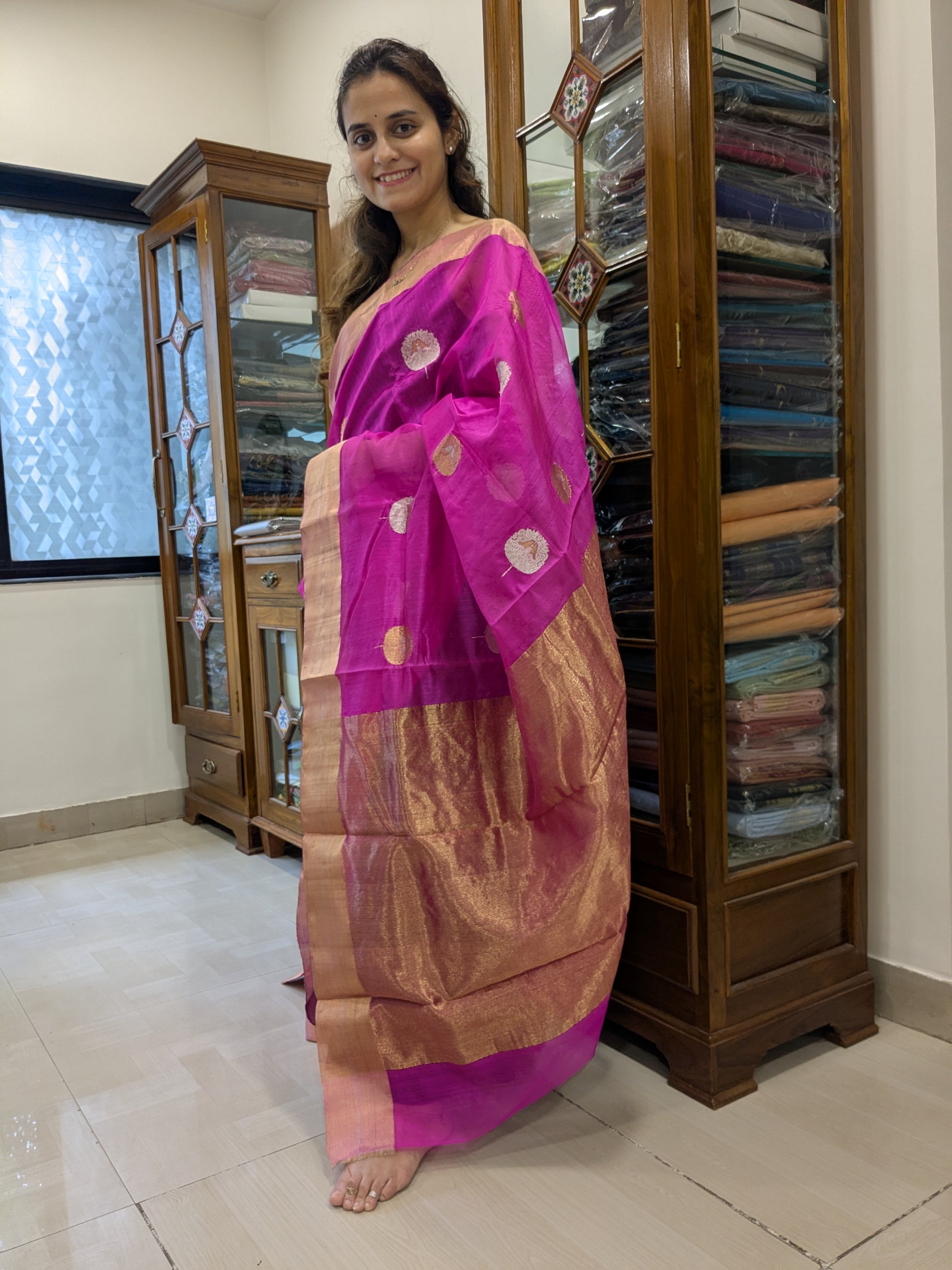 Full front view highlighting the rich hue and bridal elegance of this Chanderi saree.