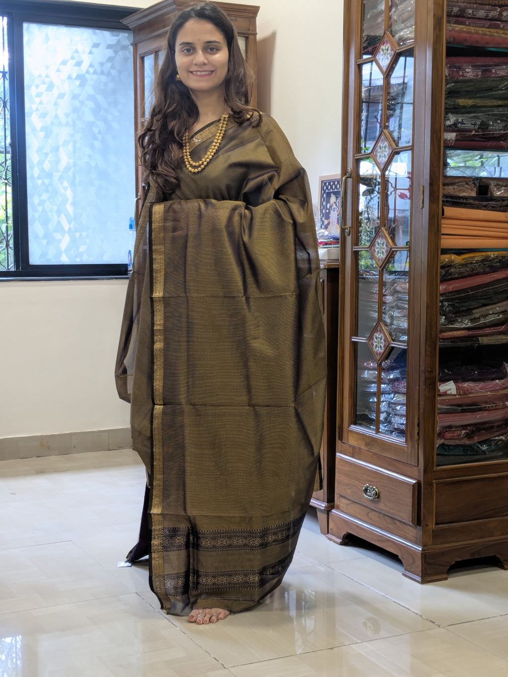 Garbh Reshmi Black and Golden Maheshwari Saree