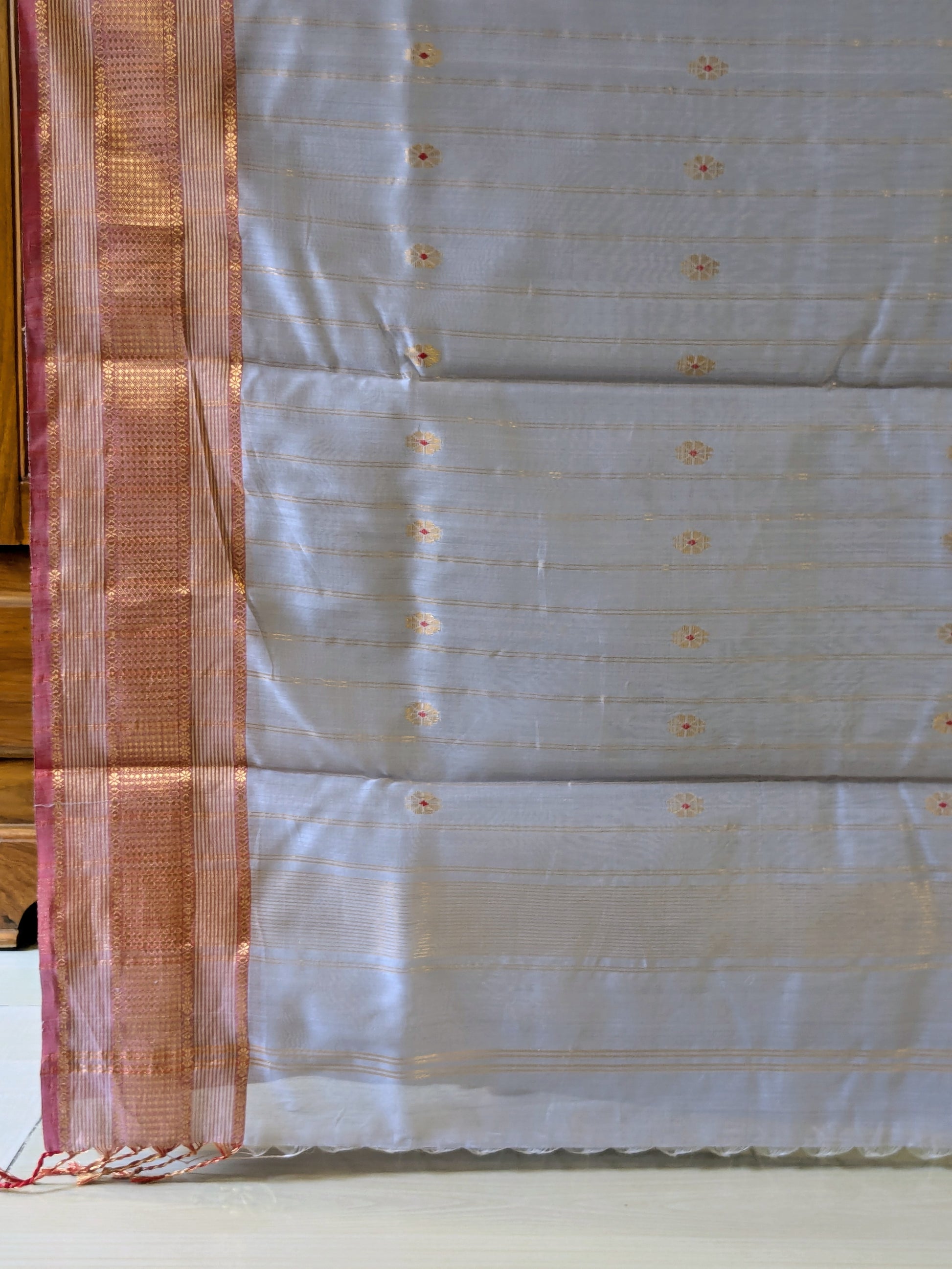 Maheshwari Silk Cotton Lilac Meena Butti Saree