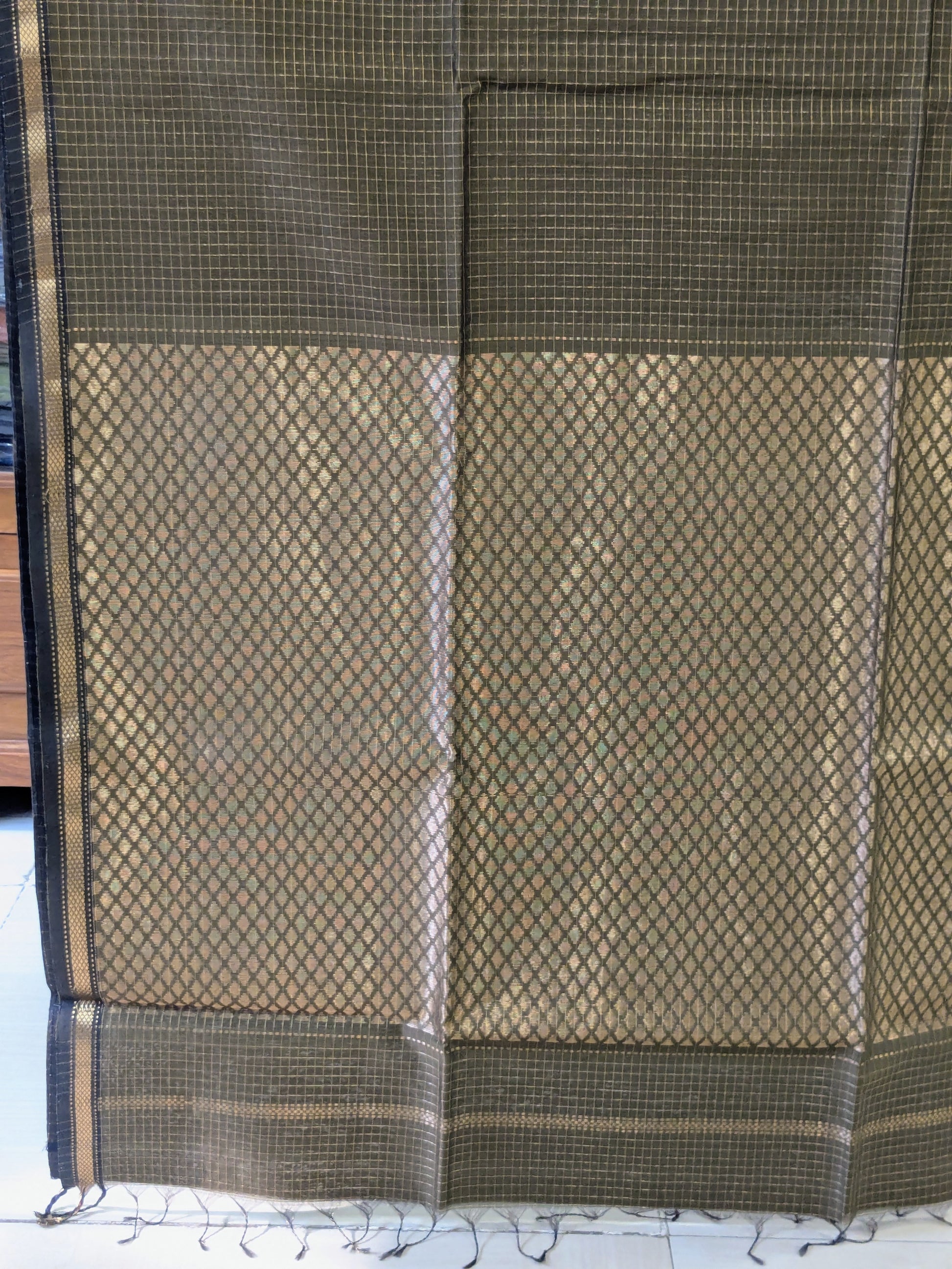 Maheshwari Zari Checks Olive Green Saree with Heavy Pallu