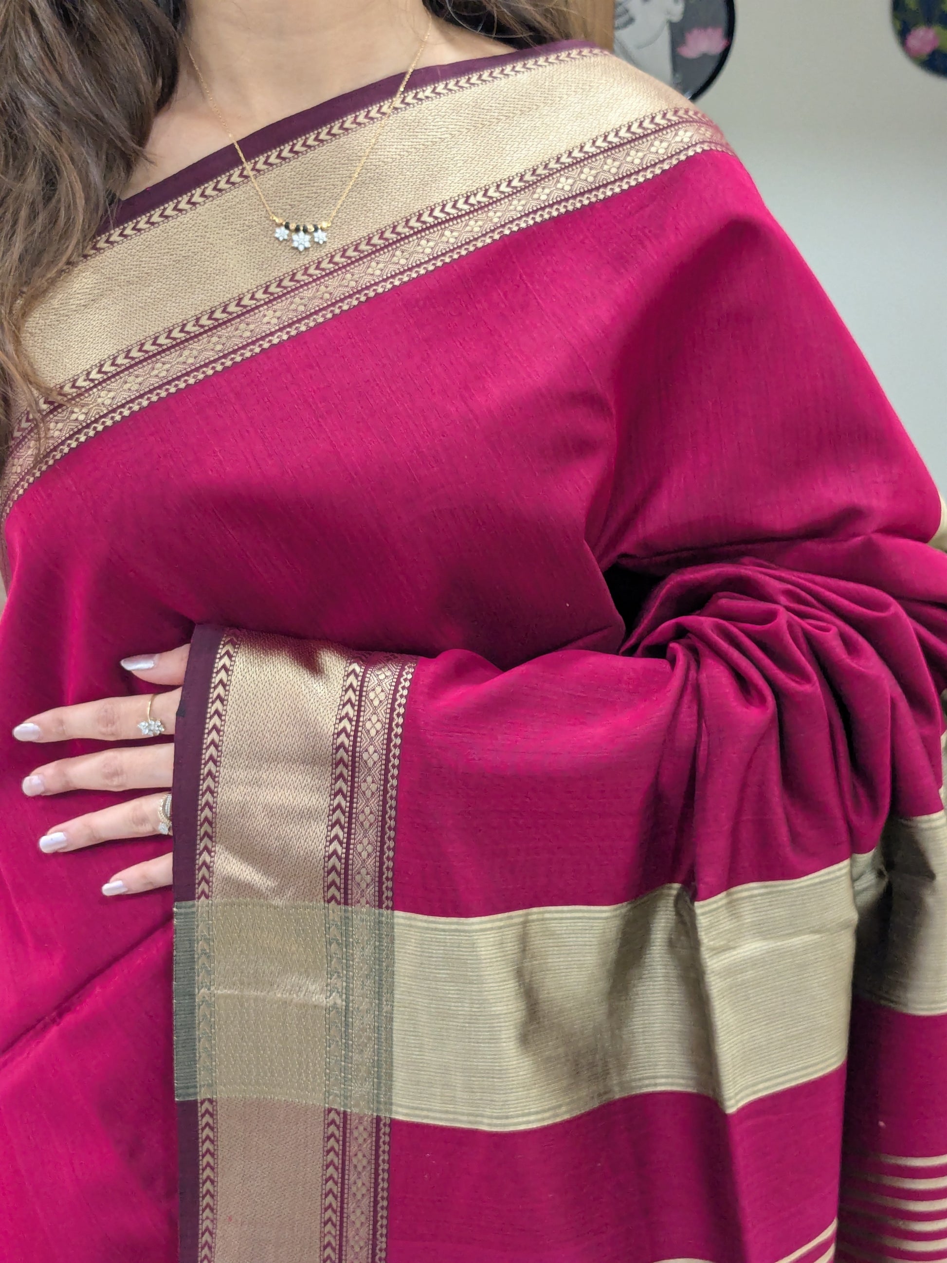 Maheshwari Rani Saree with Golden Resham Border
