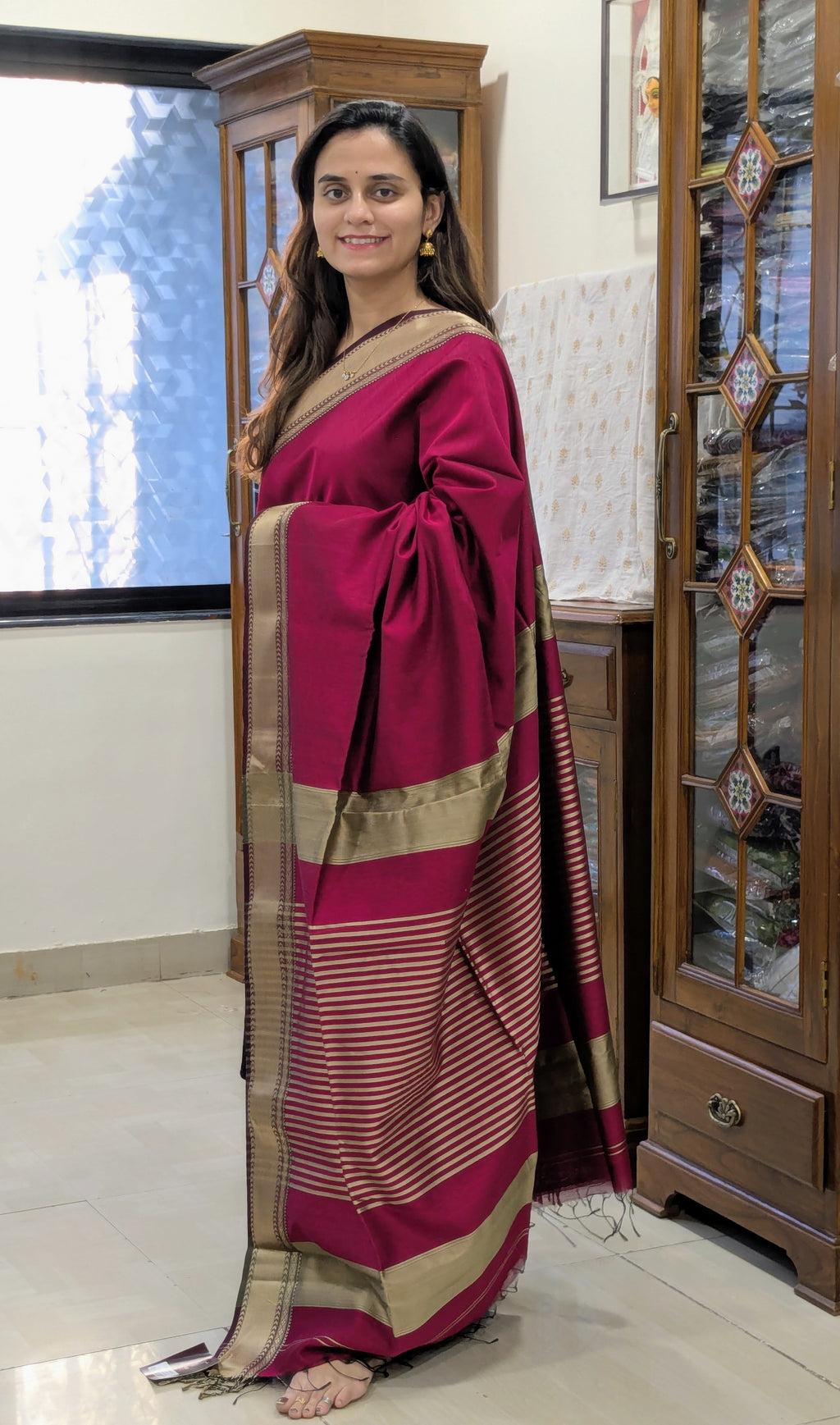 Maheshwari Rani Saree with Golden Resham Border