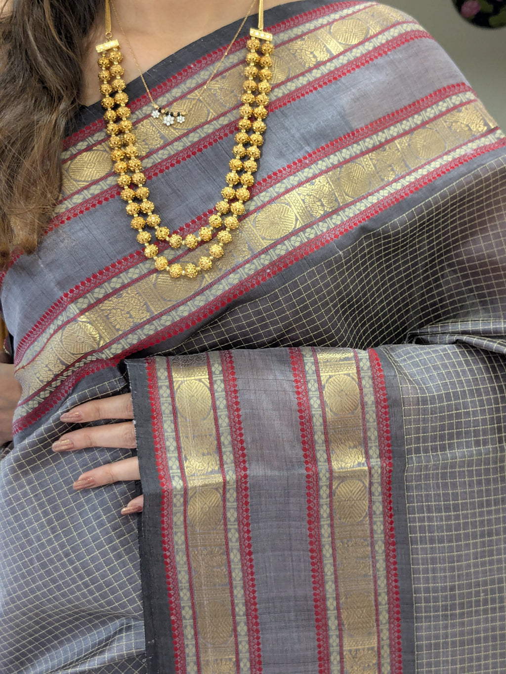 Grey Kanjeevaram Silk Cotton Saree with Zari Checks & Zari Pallu