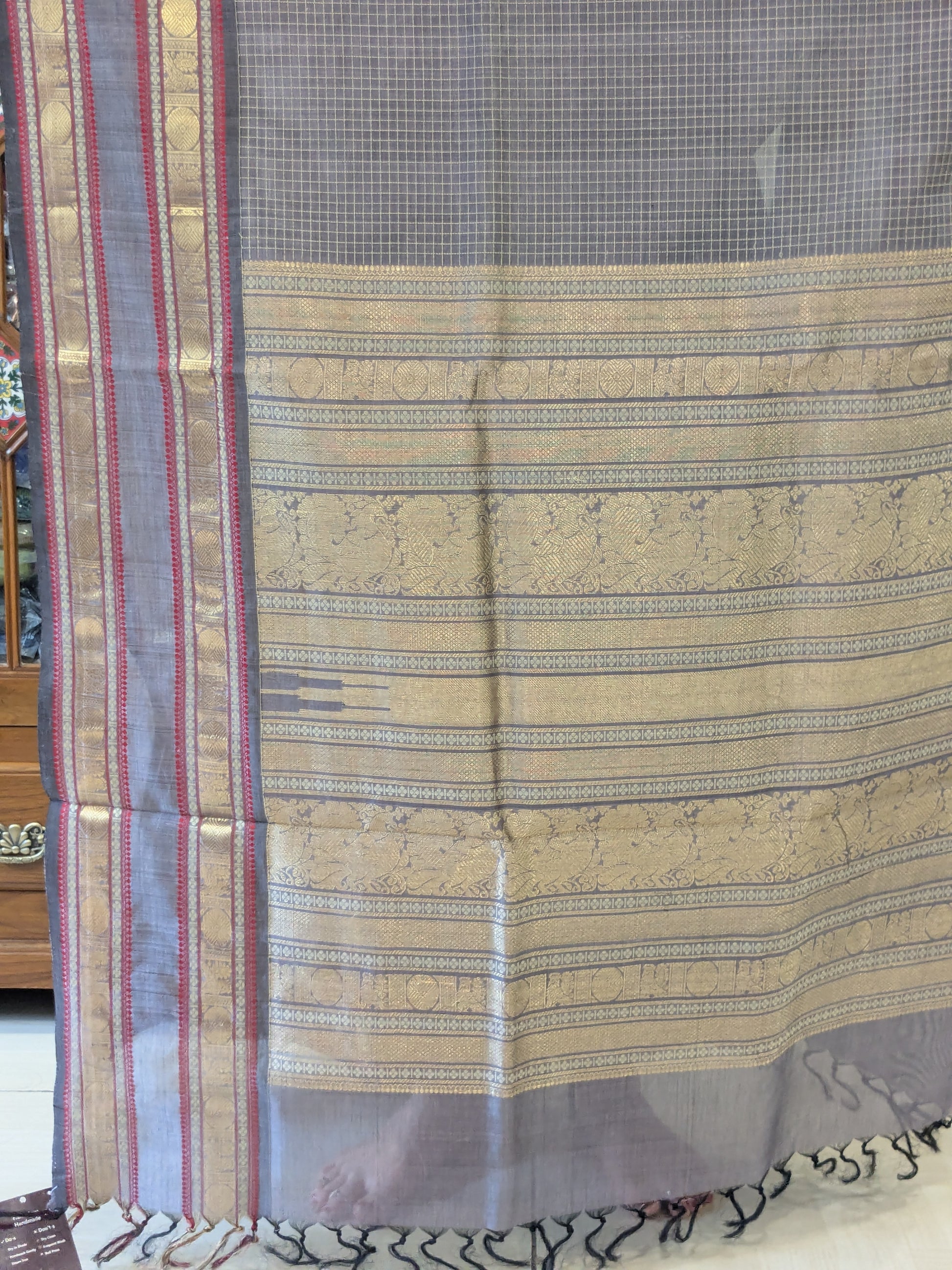 Grey Kanjeevaram Silk Cotton Saree with Zari Checks & Zari Pallu
