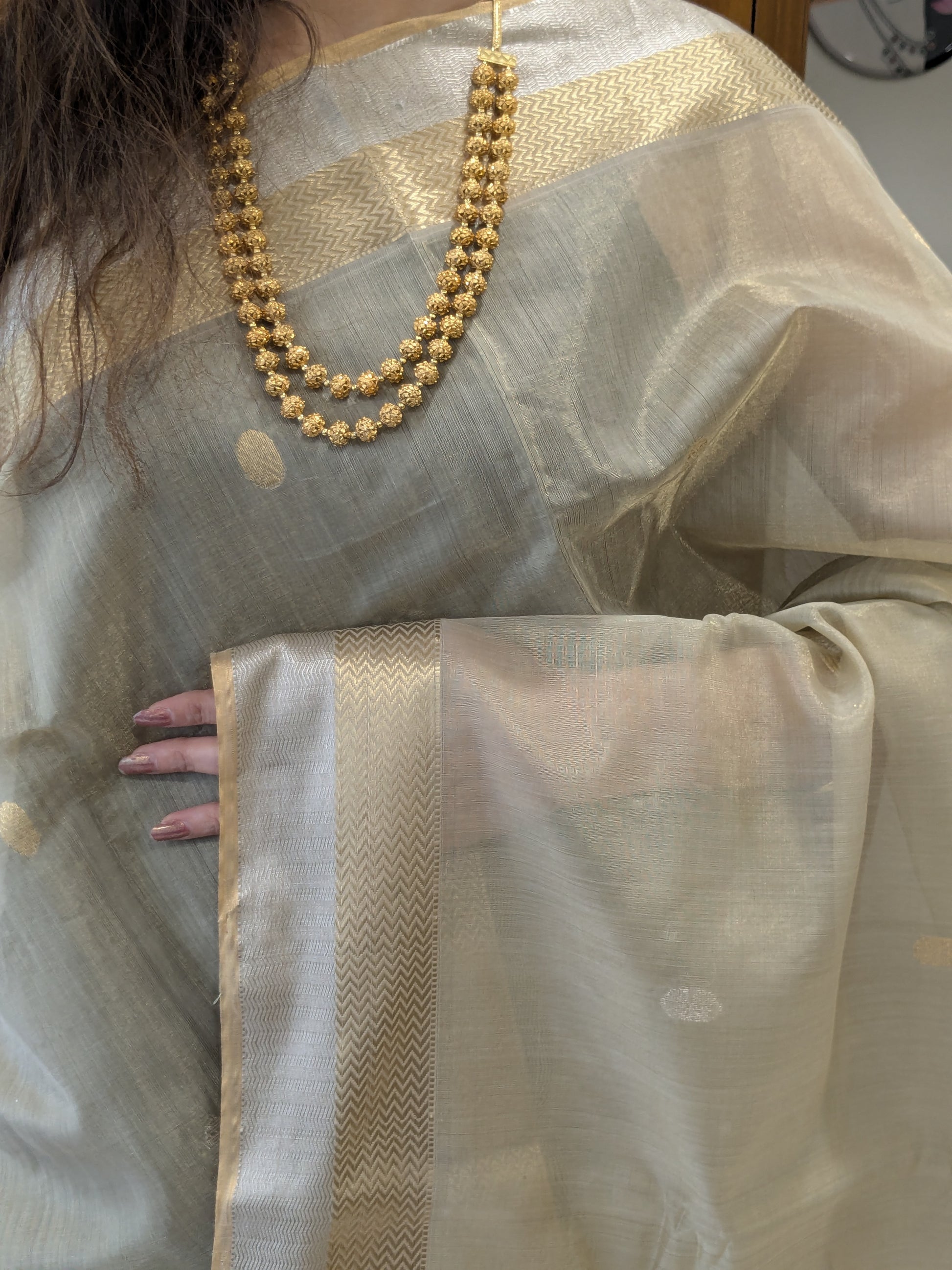 Beige Silk Tissue Maheshwari Saree with Silver-Gold Buttis