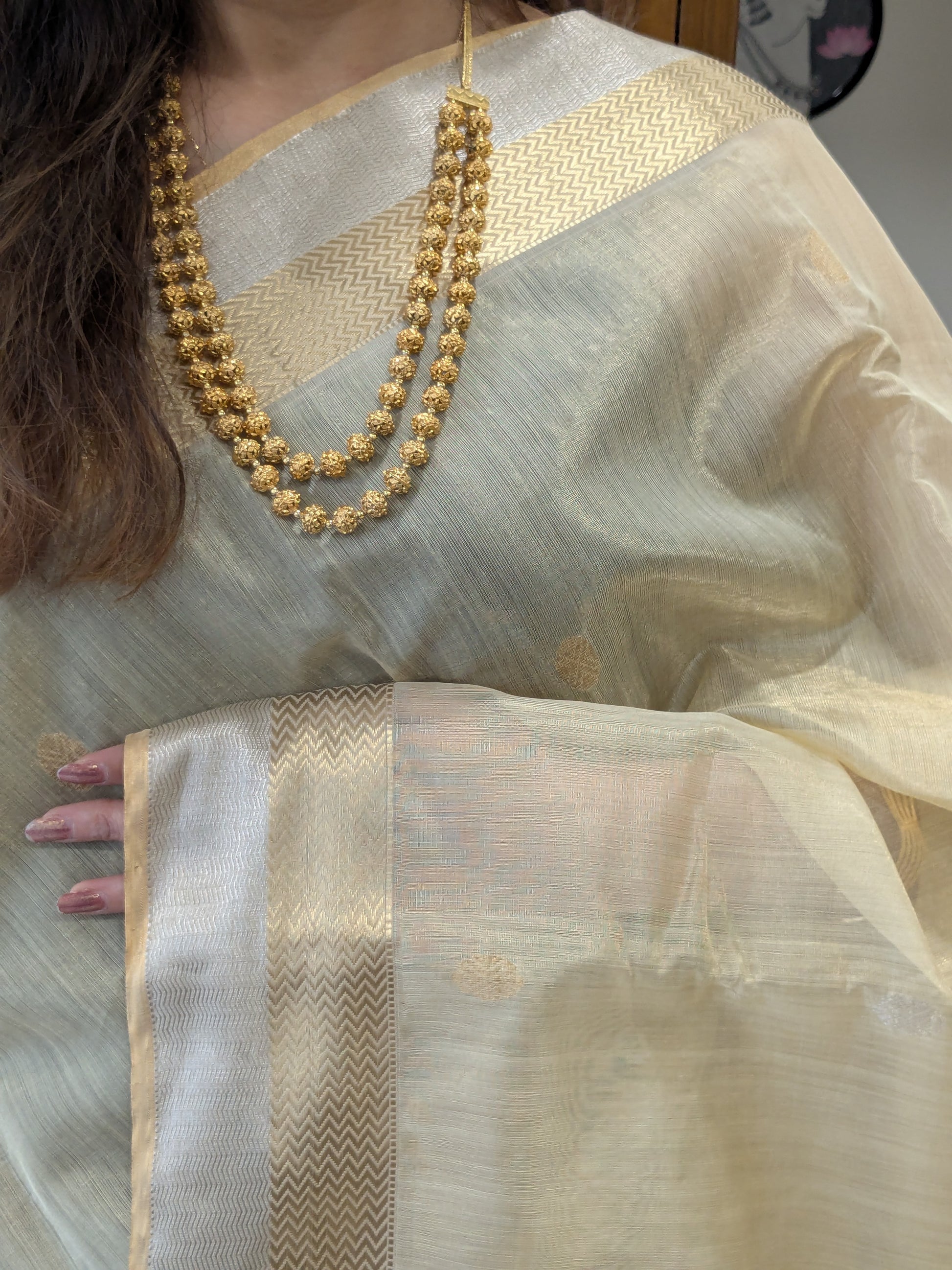Light Yellow Silk Tissue Maheshwari Saree with Silver-Gold Buttis