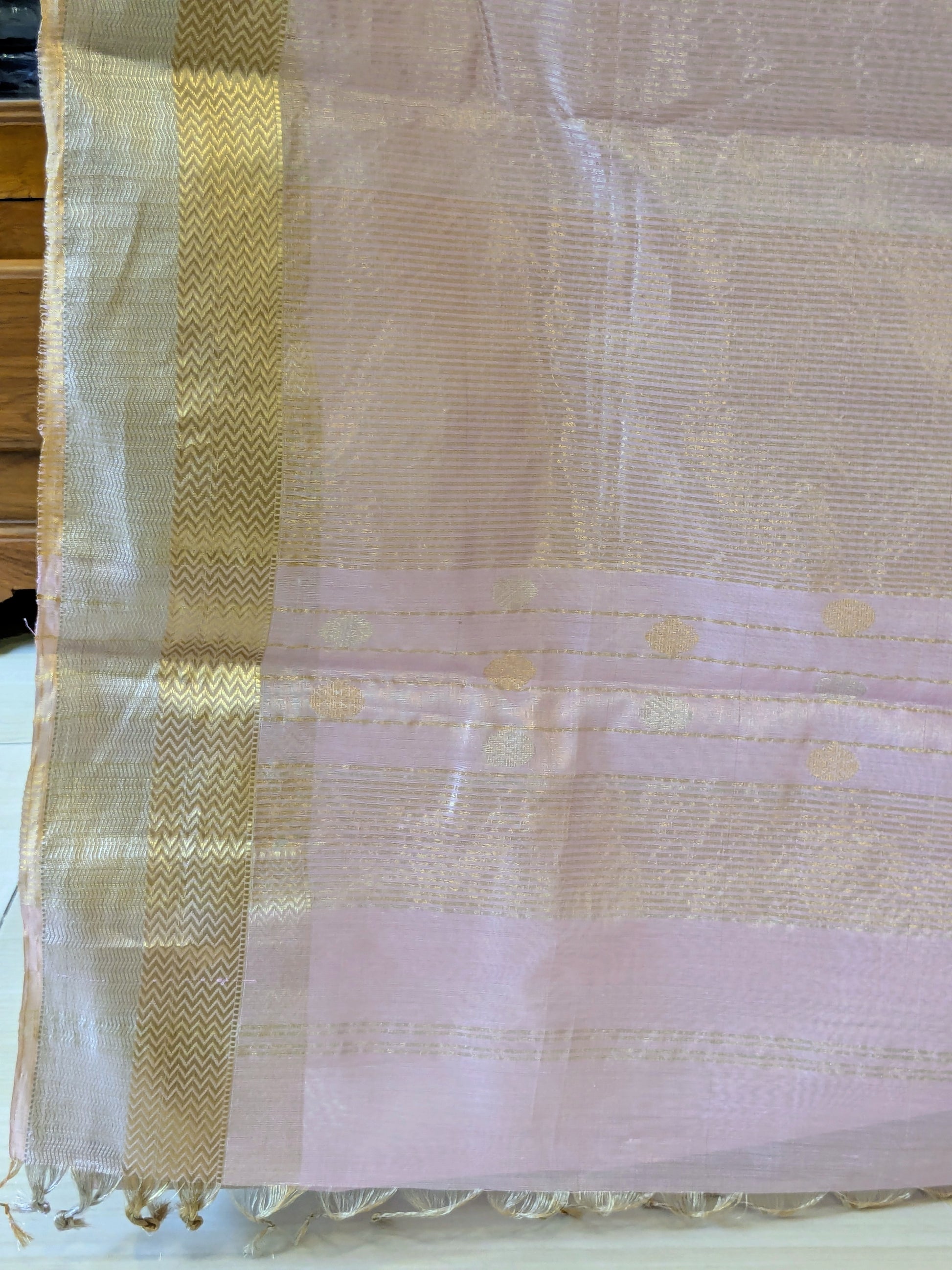 Mauve Silk Tissue Maheshwari Saree with Silver-Gold Buttis