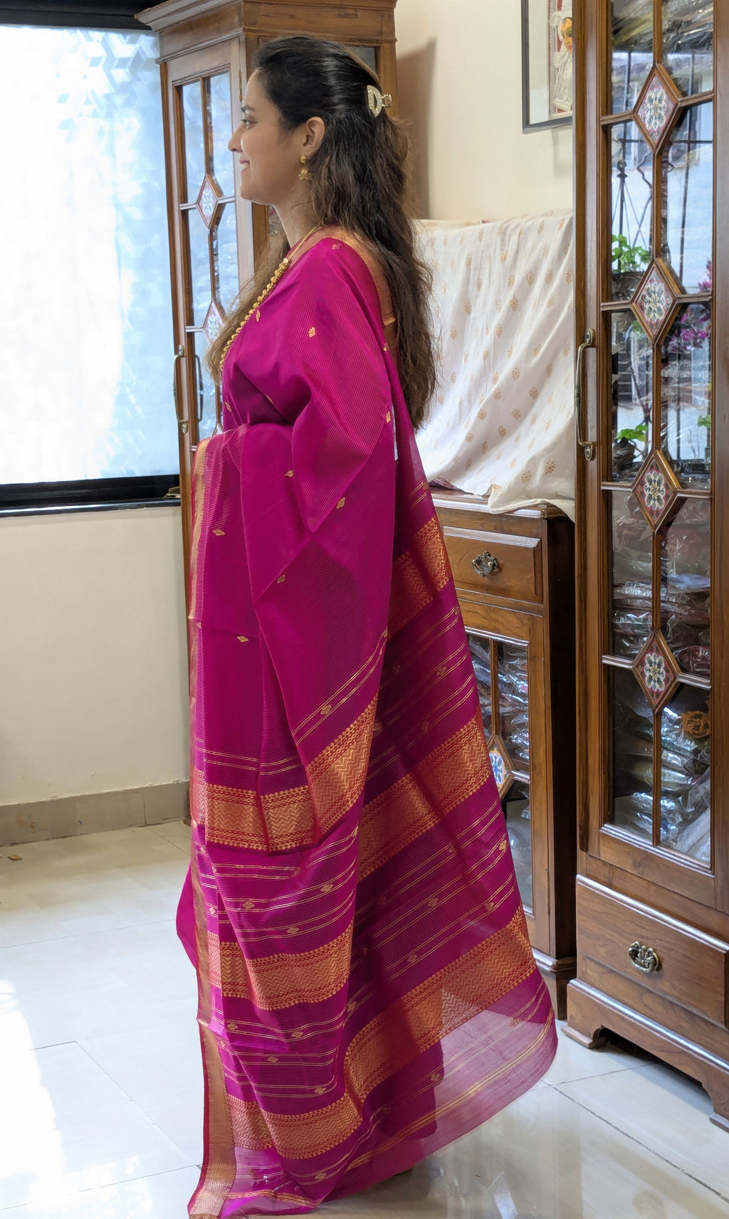 Garbh Reshmi with Butti Vibrant Pink Maheshwari Handloom Saree