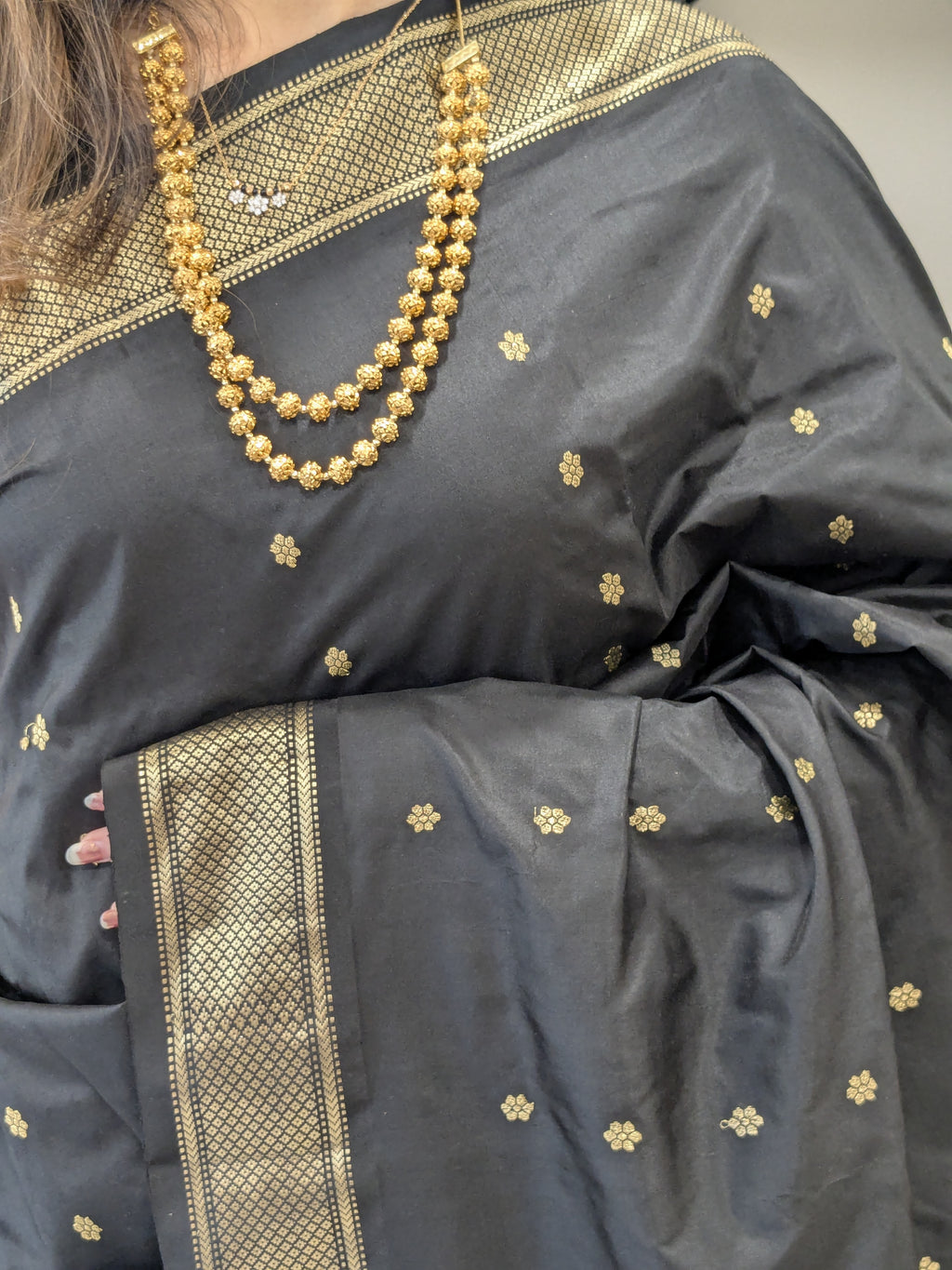 Black Pure Silk Paithani Saree with Karnful Buttis & Asawali Pallu