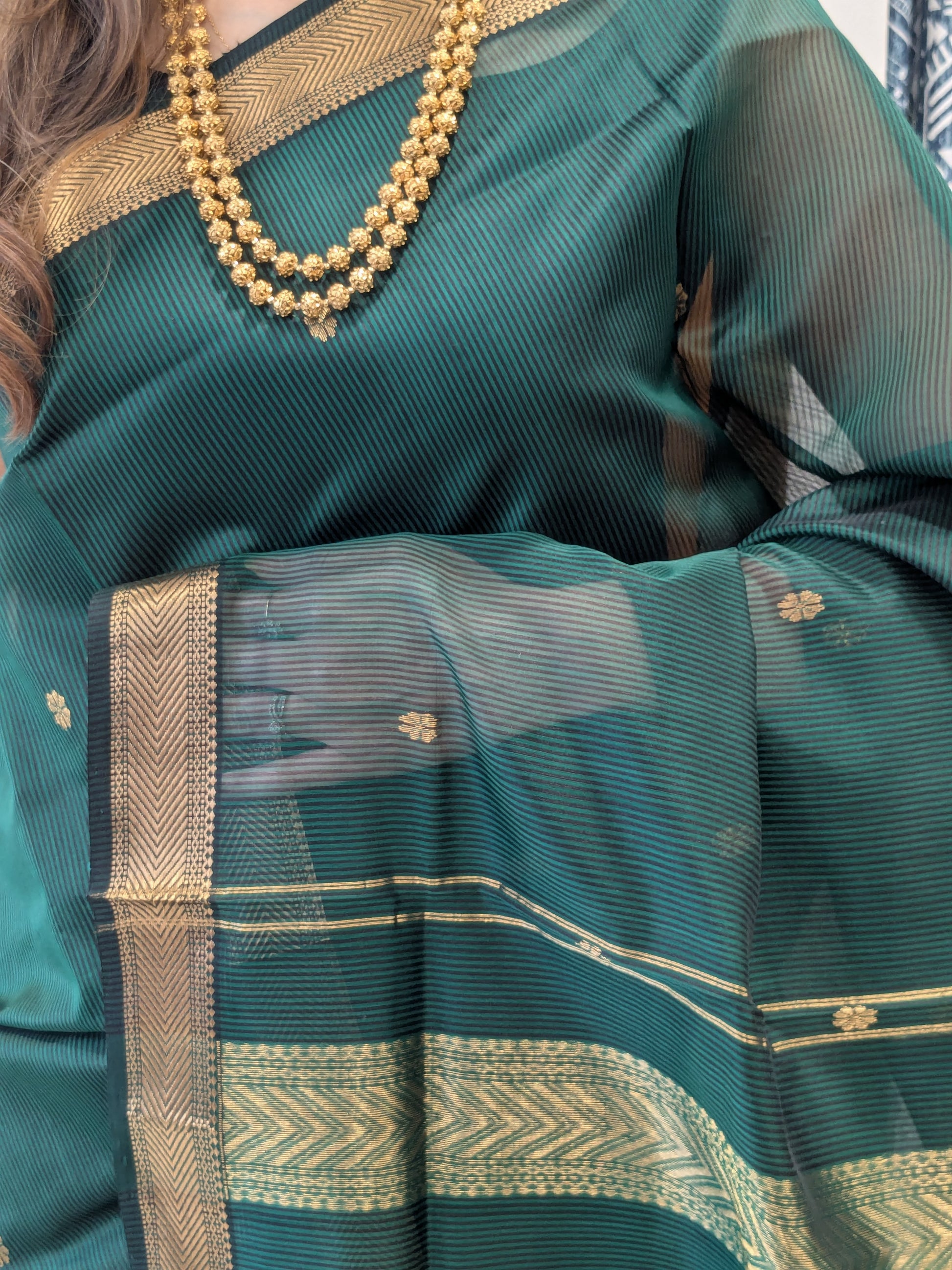 Garbh Reshmi with Butti Bottle Green Maheshwari Handloom Saree