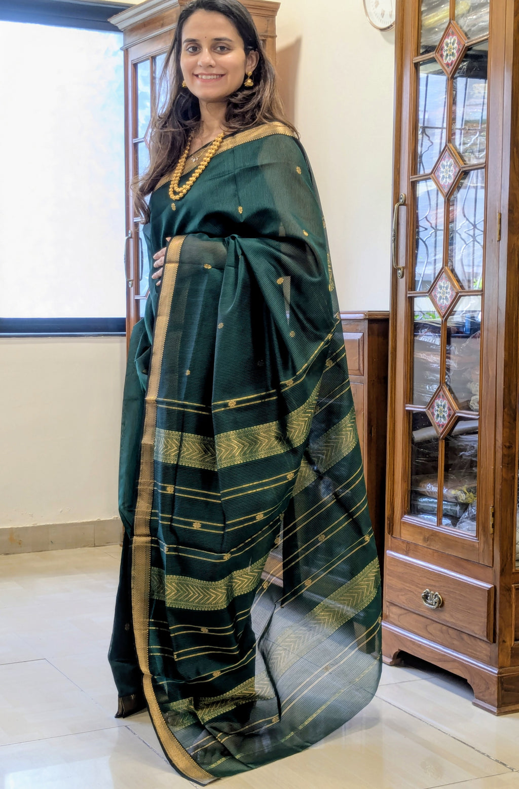 Garbh Reshmi with Butti Bottle Green Maheshwari Handloom Saree