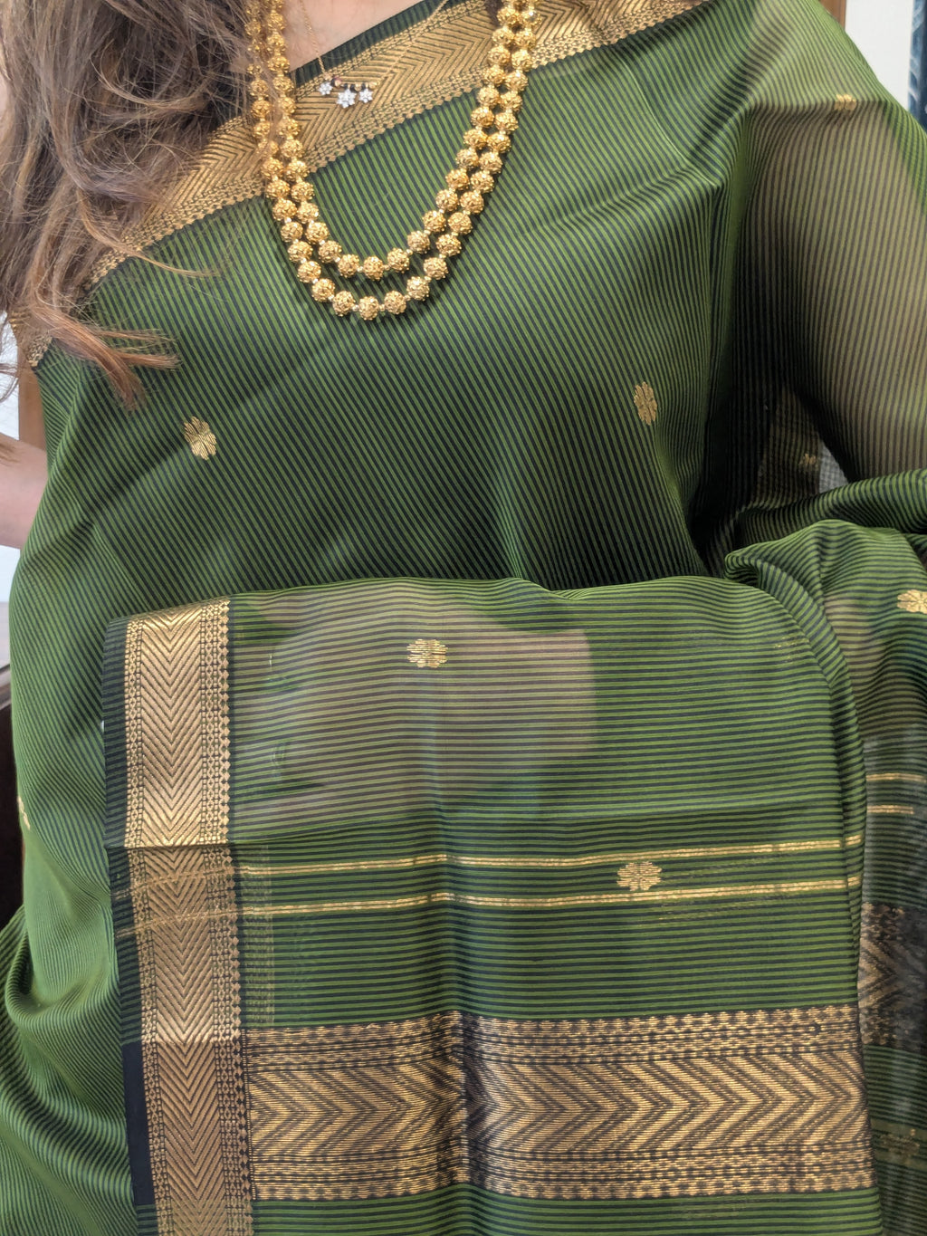 Garbh Reshmi with Butti Olive Green Maheshwari Handloom Saree