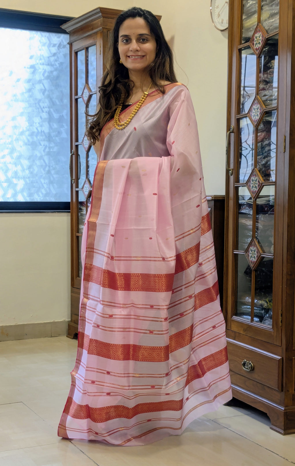 Garbh Reshmi with Butti Baby Pink Maheshwari Handloom Saree