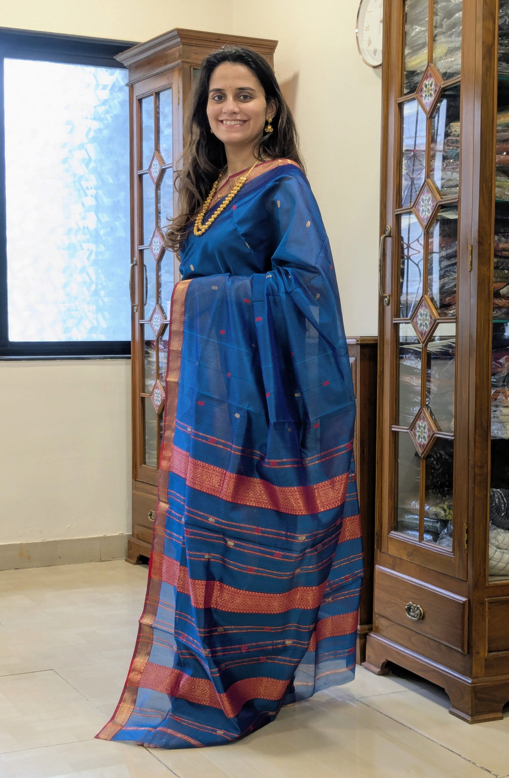 Garbh Reshmi with Butti Blue Maheshwari Handloom Saree