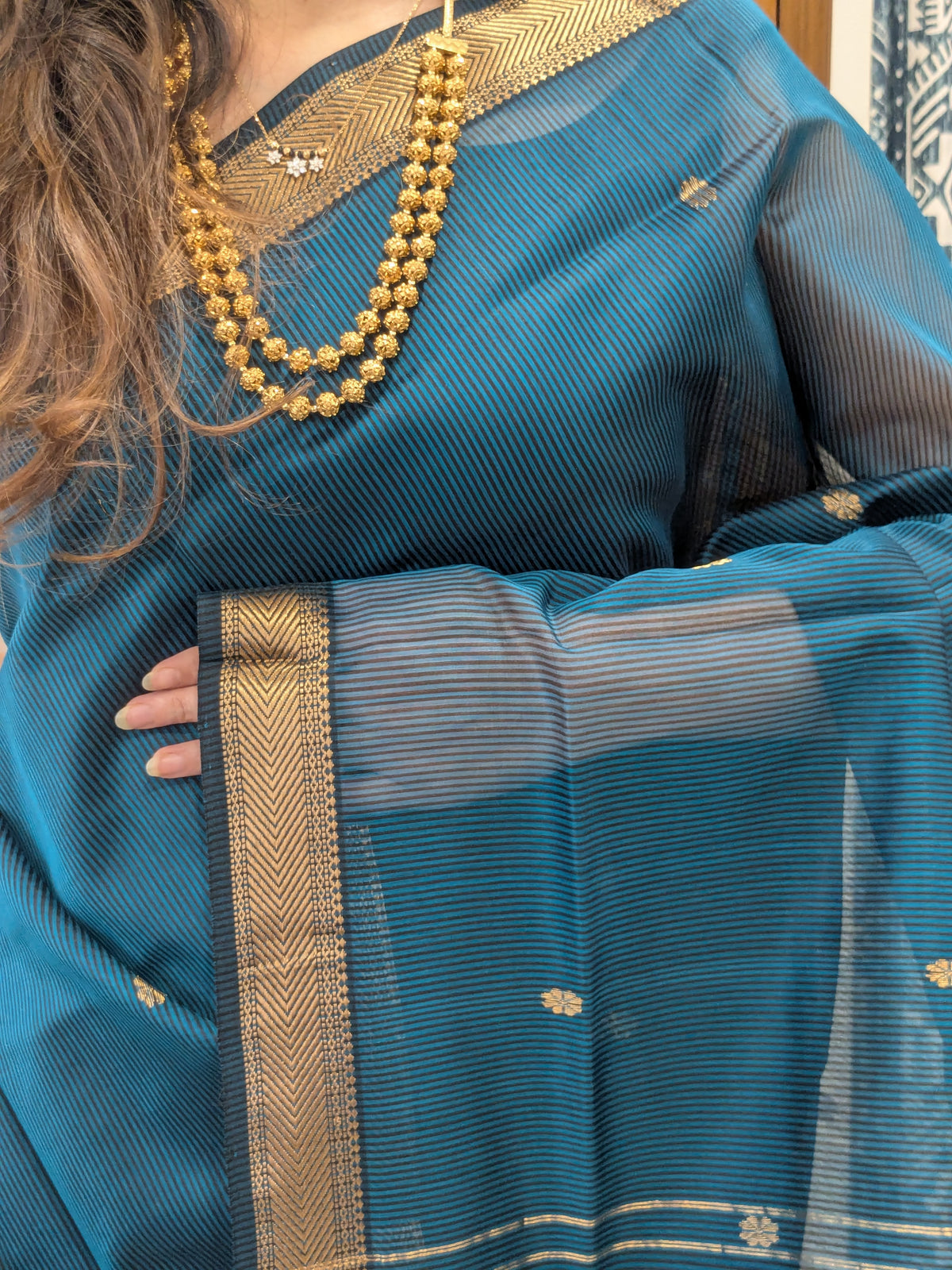 Garbh Reshmi with Butti Morpankhi Maheshwari Handloom Saree