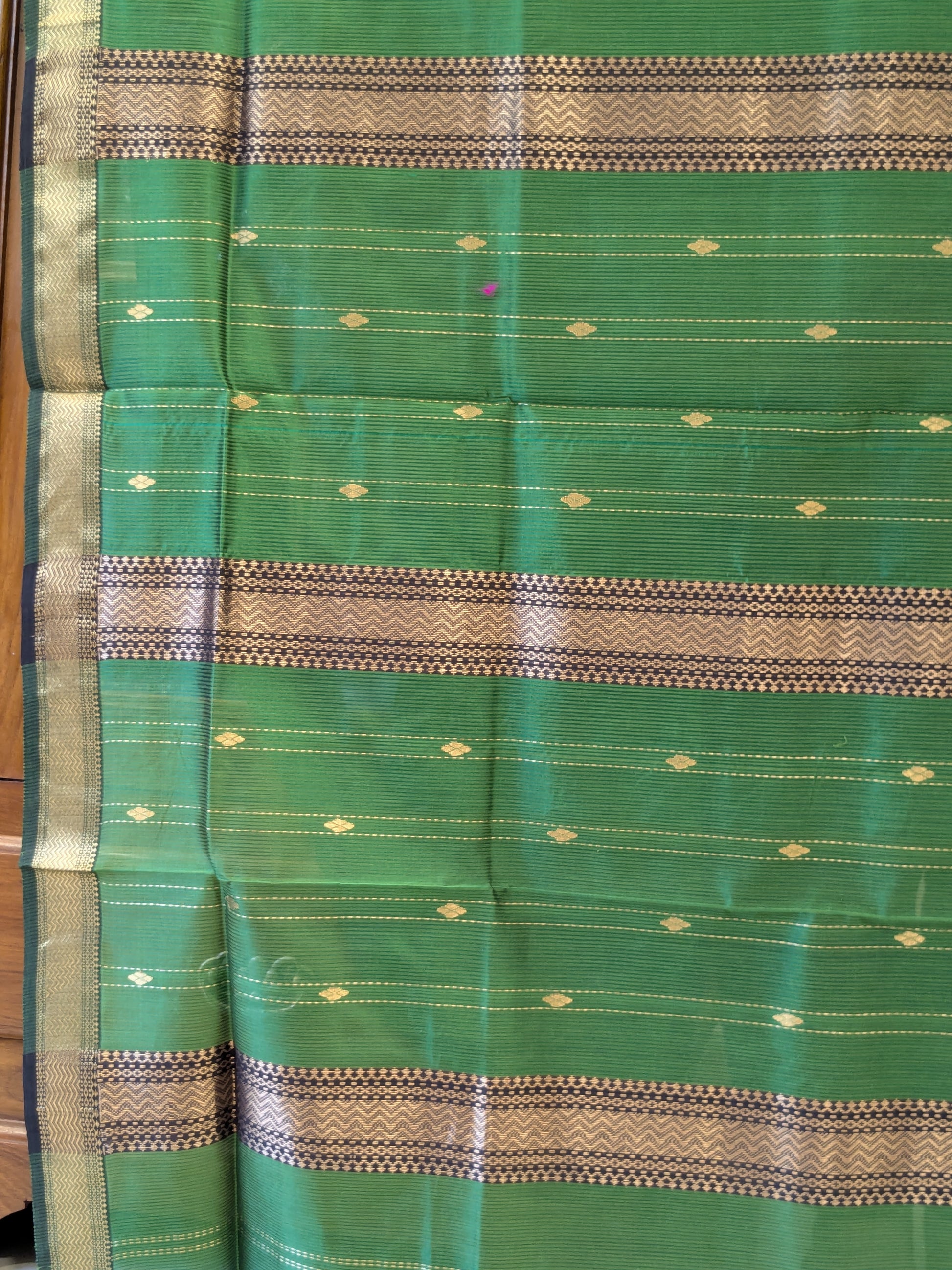Garbh Reshmi with Butti Green Maheshwari Handloom Saree