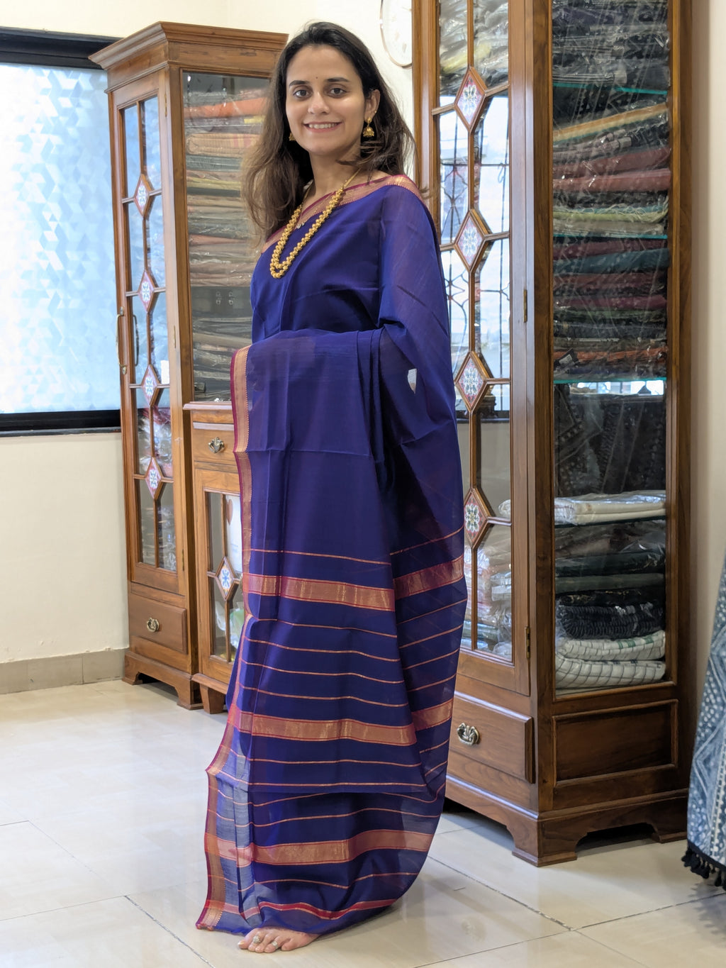 Royal Blue Maheshwari Silk Cotton Saree with Zari Pallu