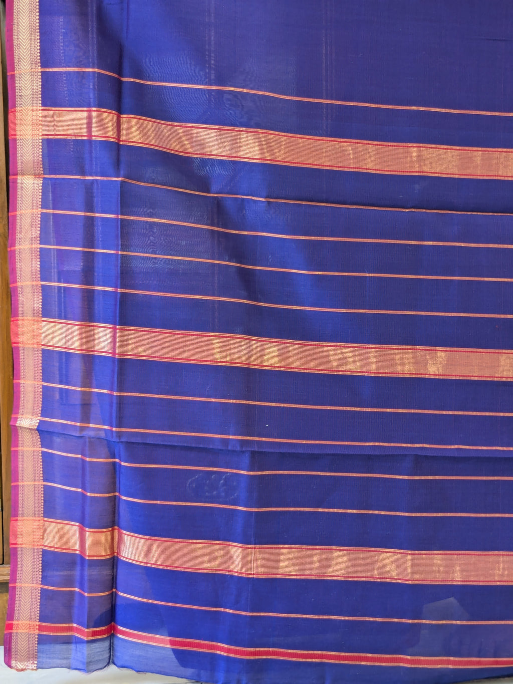 Royal Blue Maheshwari Silk Cotton Saree with Zari Pallu