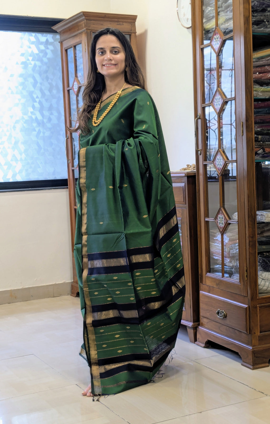 Mehendi Green with Black Maheshwari Silk Cotton Saree with Buttidar Pallu