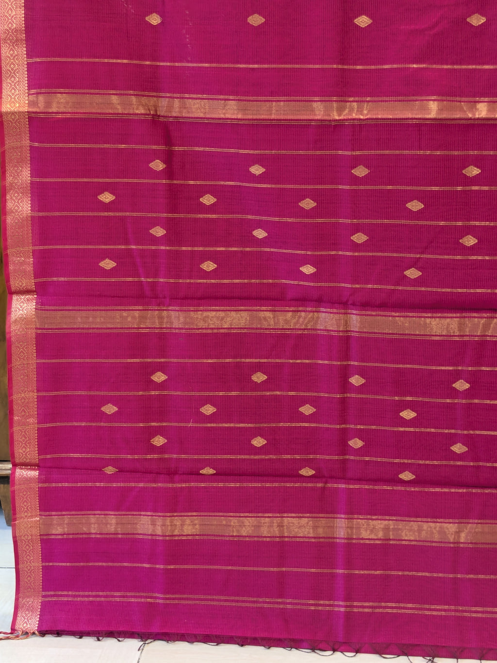 Rani Pink Maheshwari Silk Cotton Saree with Buttidar Pallu