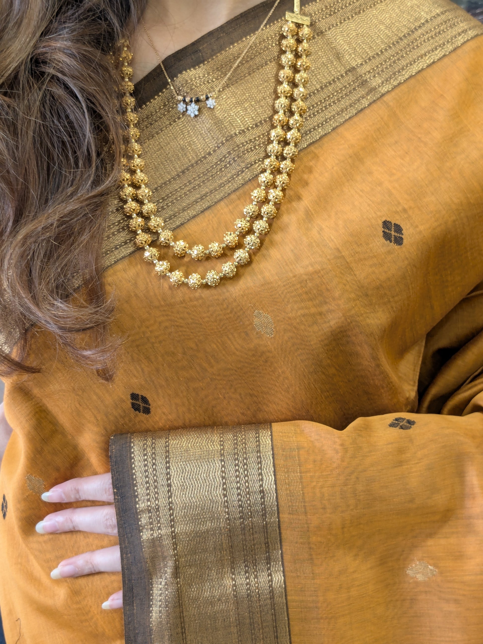Light Orange Maheshwari Silk Cotton Saree with Heavy Pallu