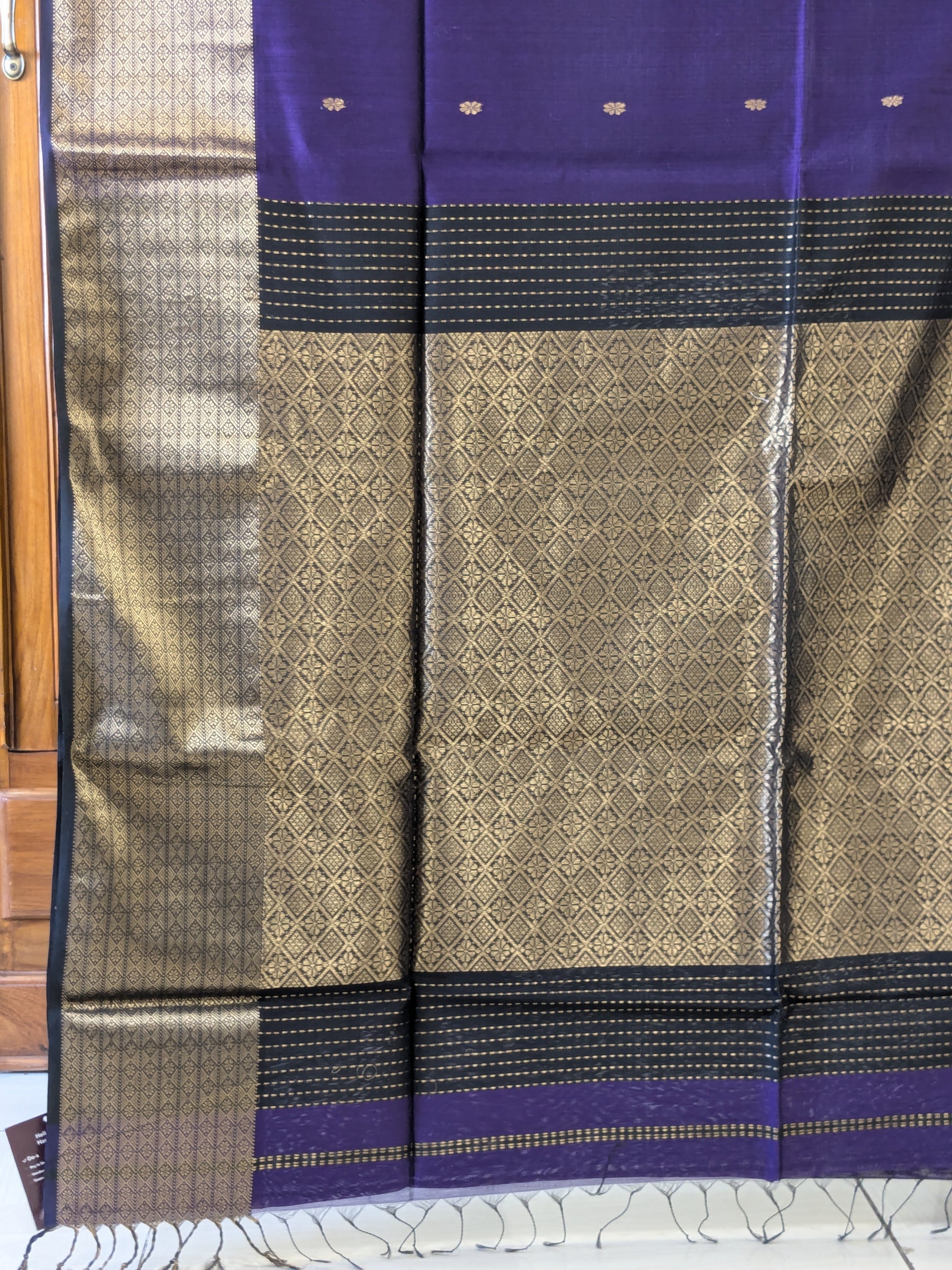 Purple Maheshwari Silk Cotton Saree with Heavy Pallu