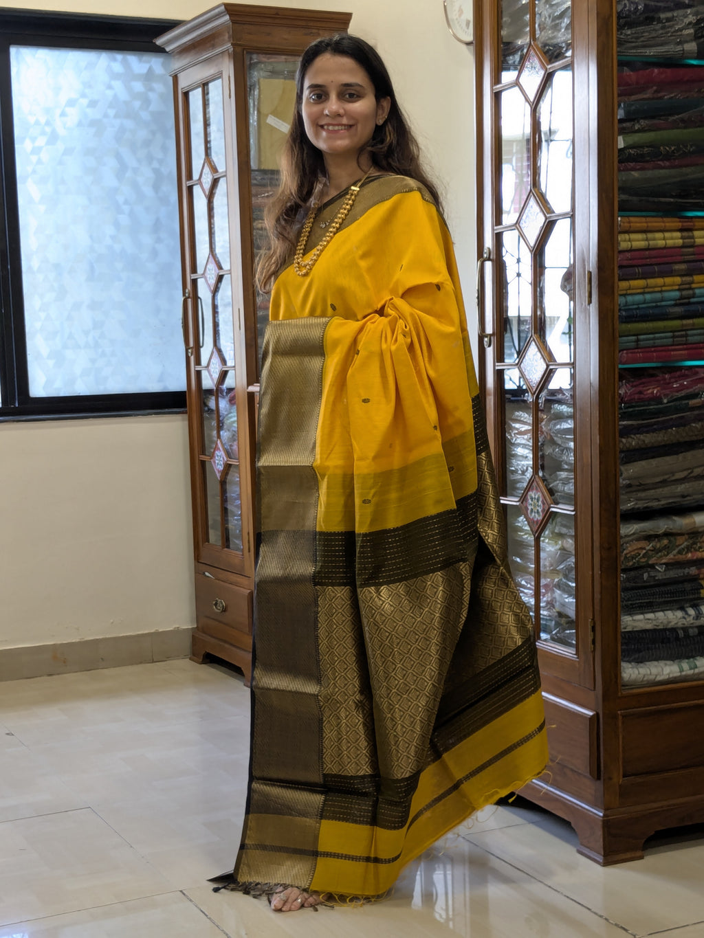 Yellow Maheshwari Silk Cotton Saree with Heavy Pallu