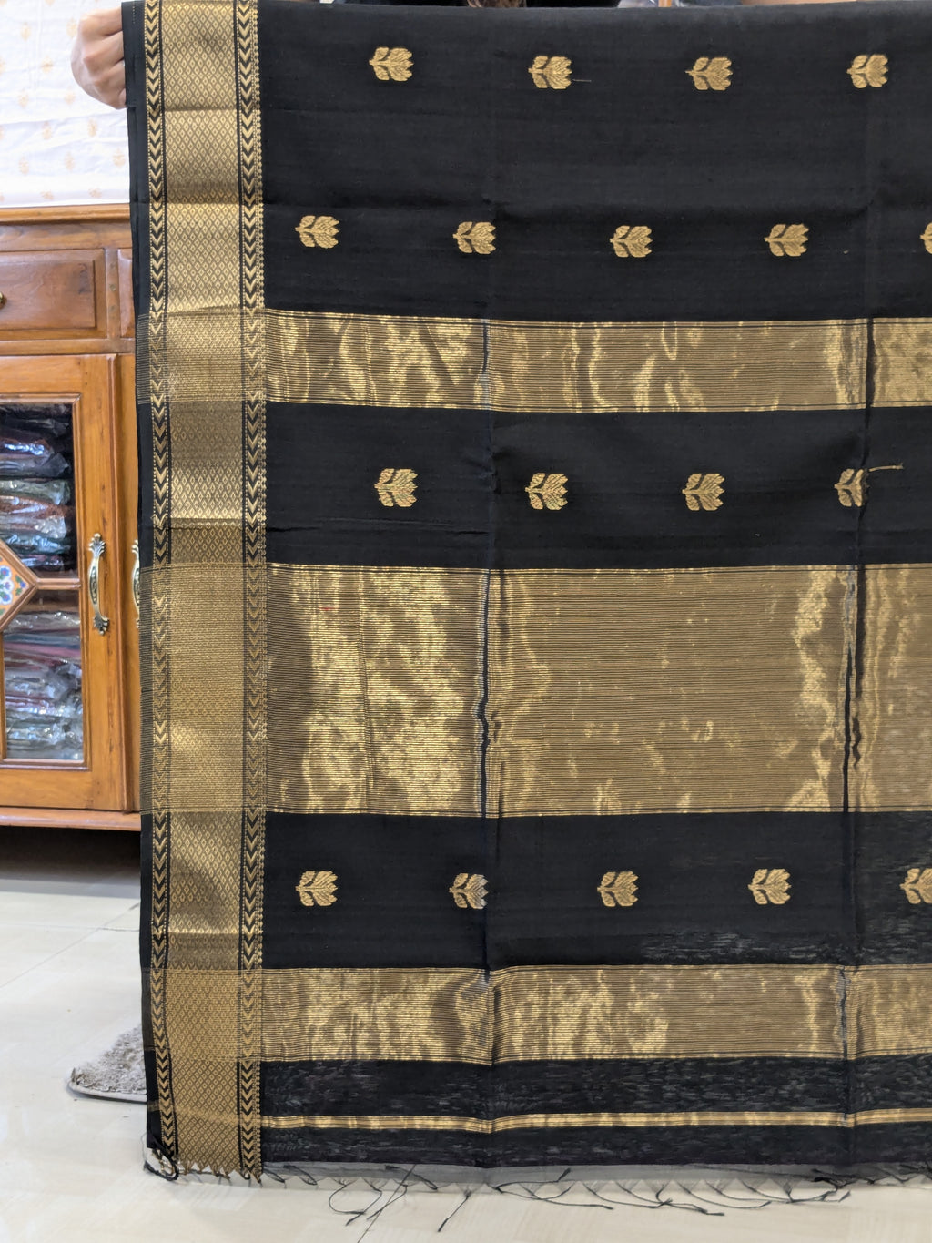 Handloom Maheshwari Black Cotton Silk Saree