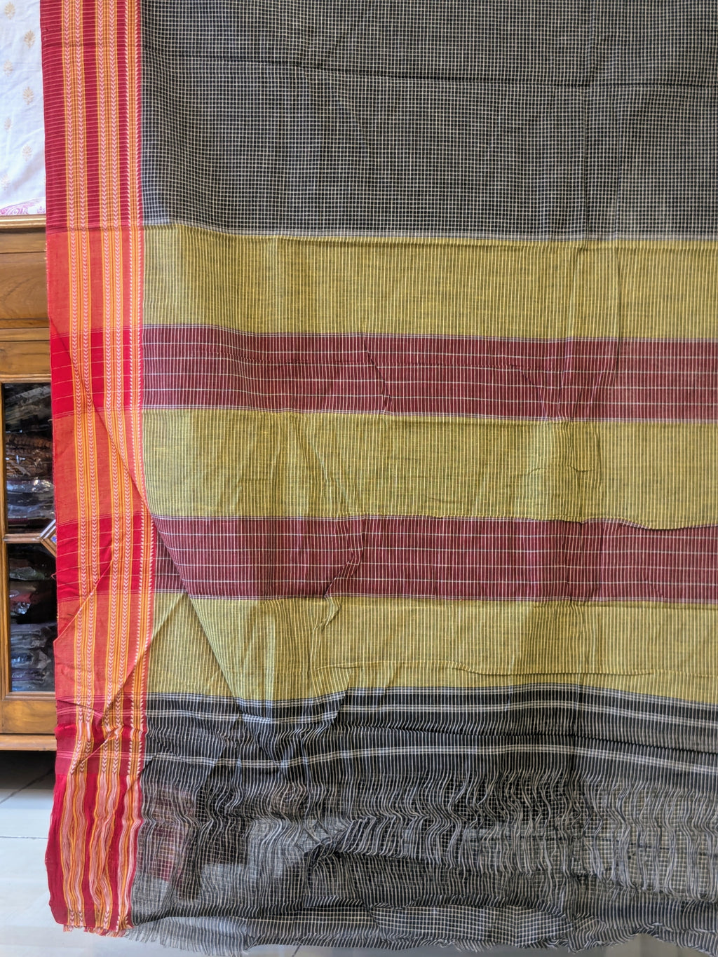 Ilkal Handloom Black Patteda Anchu Saree