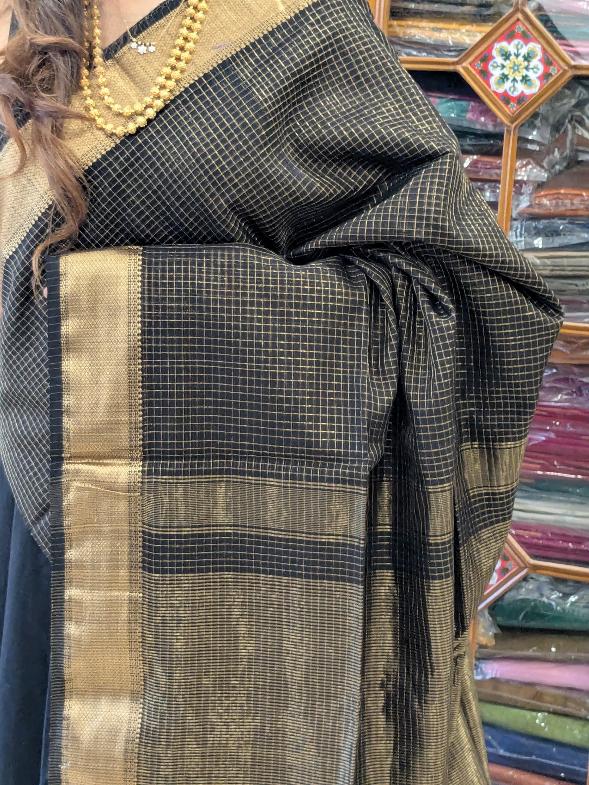 Maheshwari Handloom Black Zari Saree