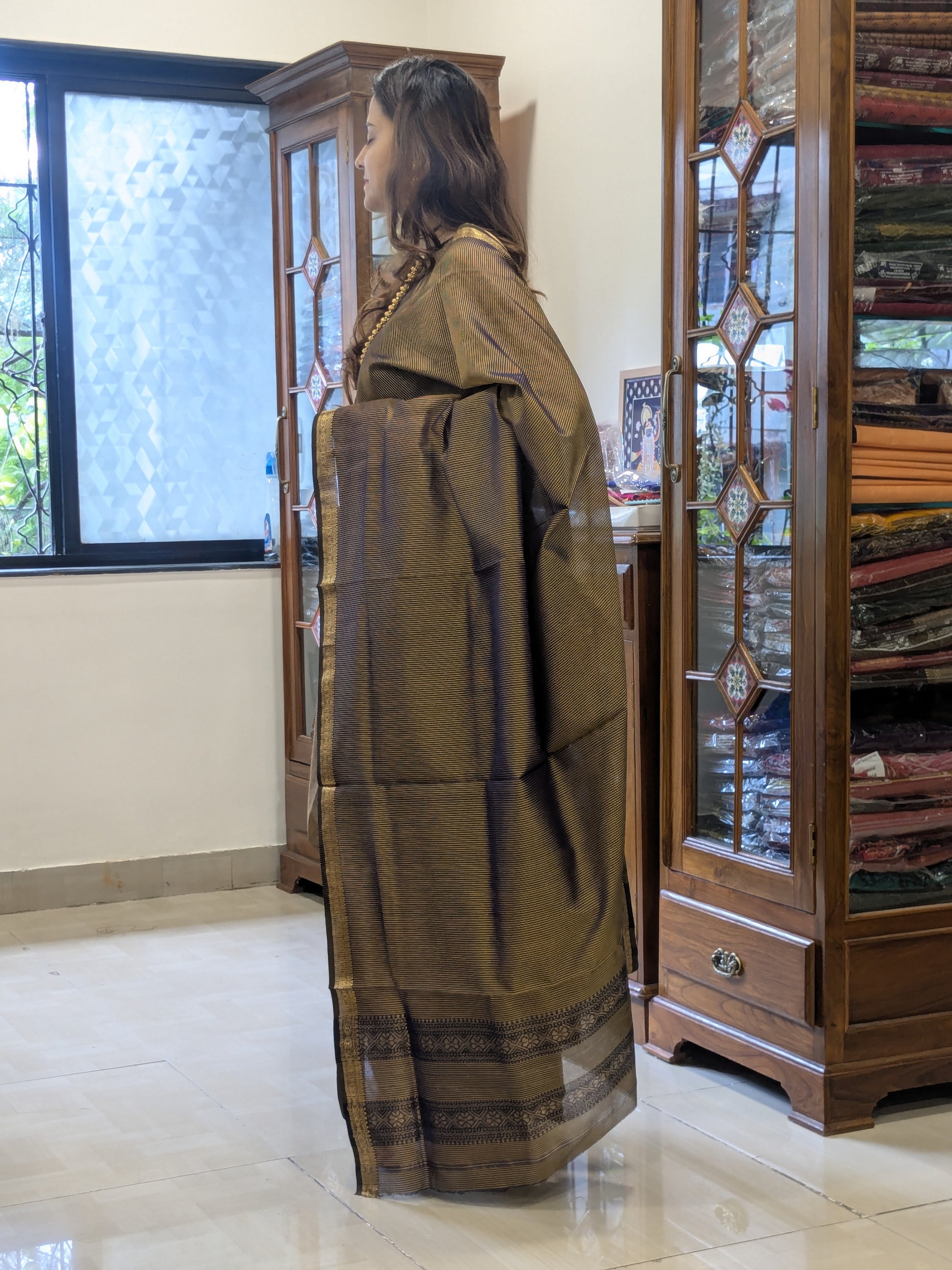 Garbh Reshmi Black and Golden Maheshwari Saree