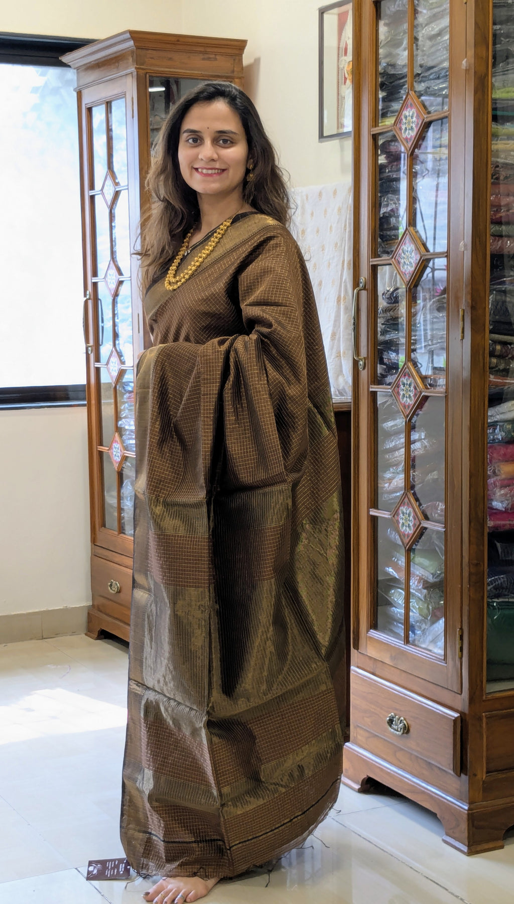 Handloom Brown Maheshwari Zari Checks Saree