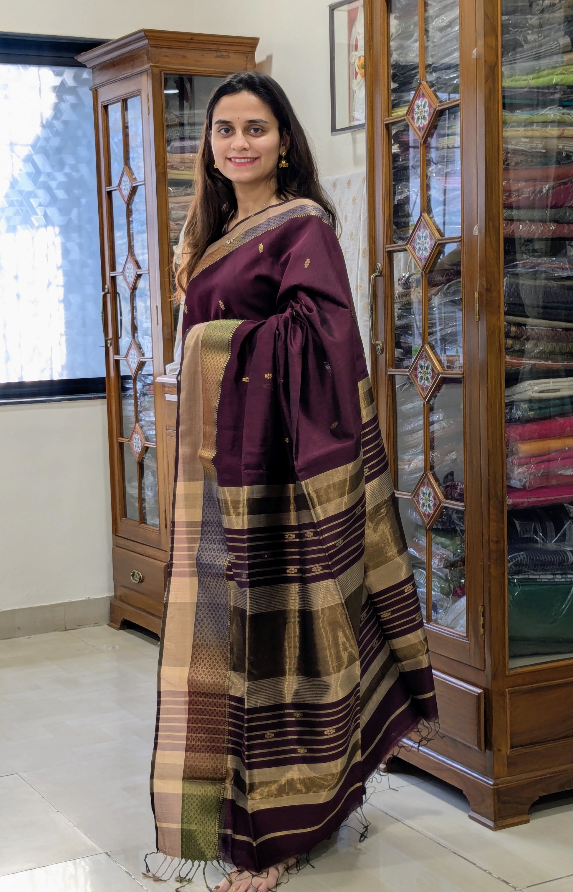 Maheshwari Silk Cotton Brown Meena Butti Saree