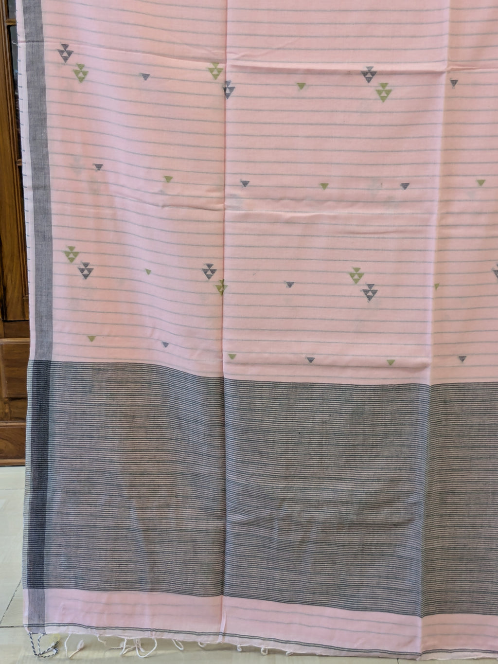 Handloom Baby Pink Jamdani Saree with Butti