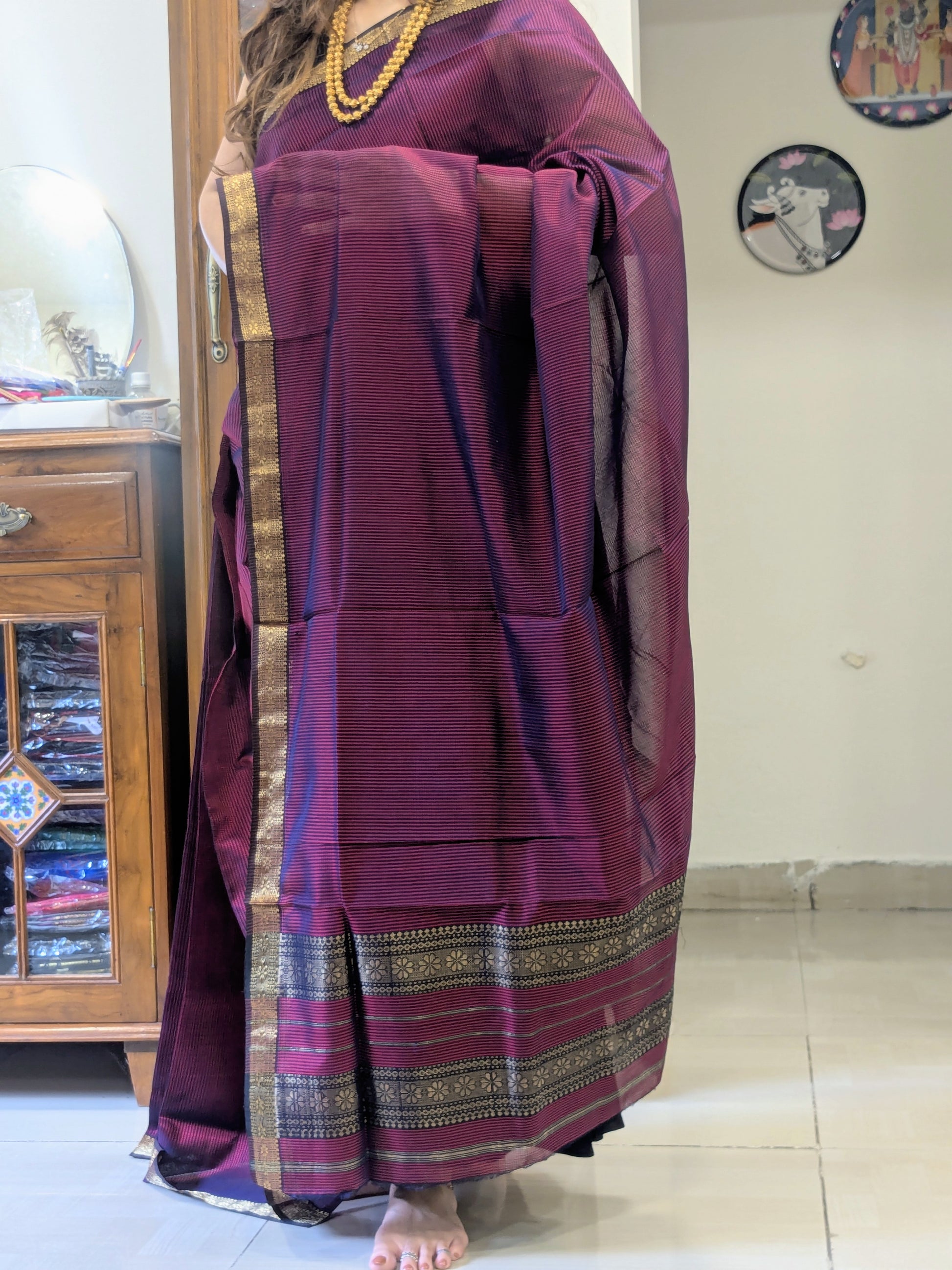 Garbh Reshmi Red and Black Maheshwari Saree