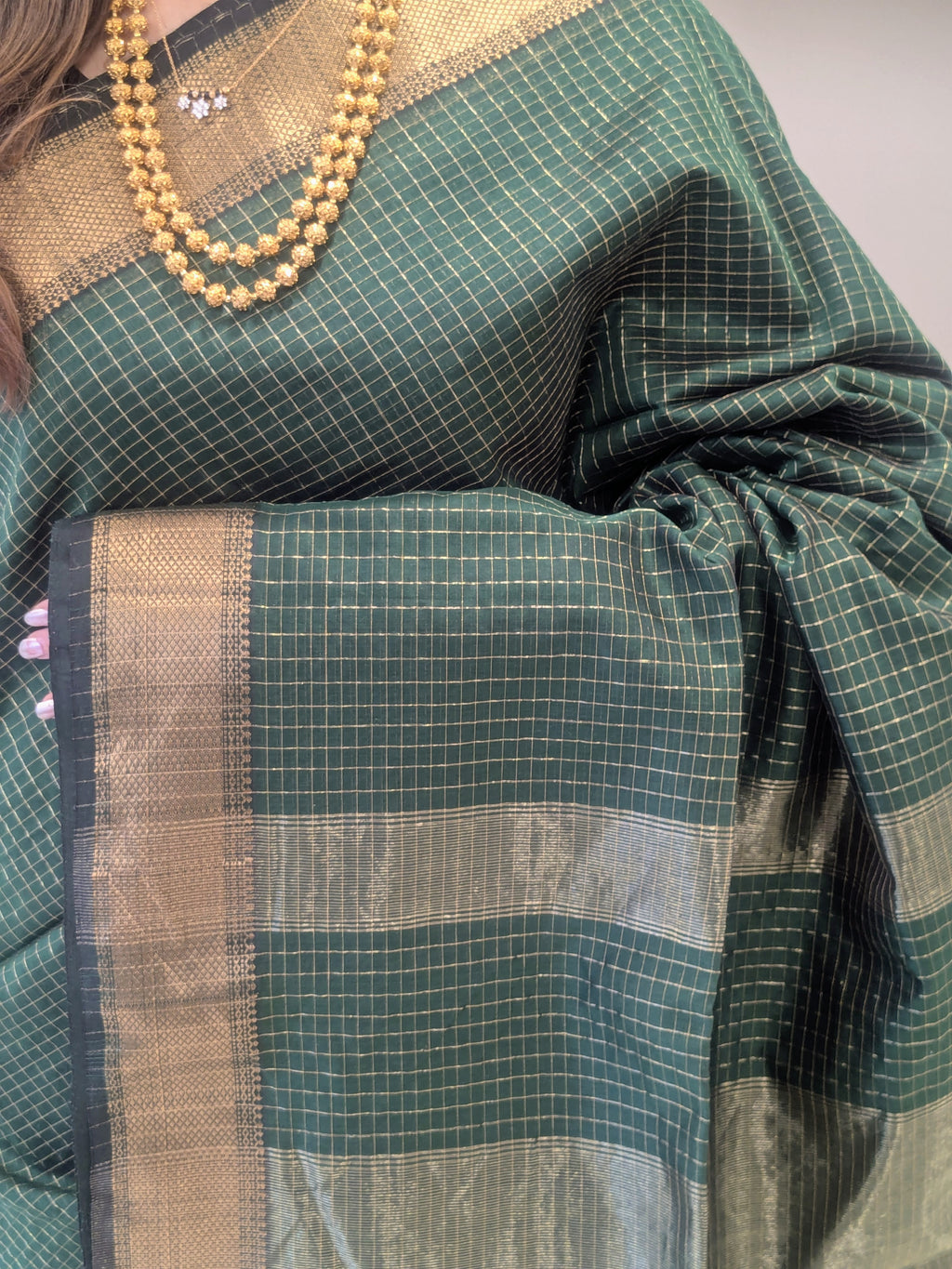 Handloom Dark Green Maheshwari Zari Checks Saree