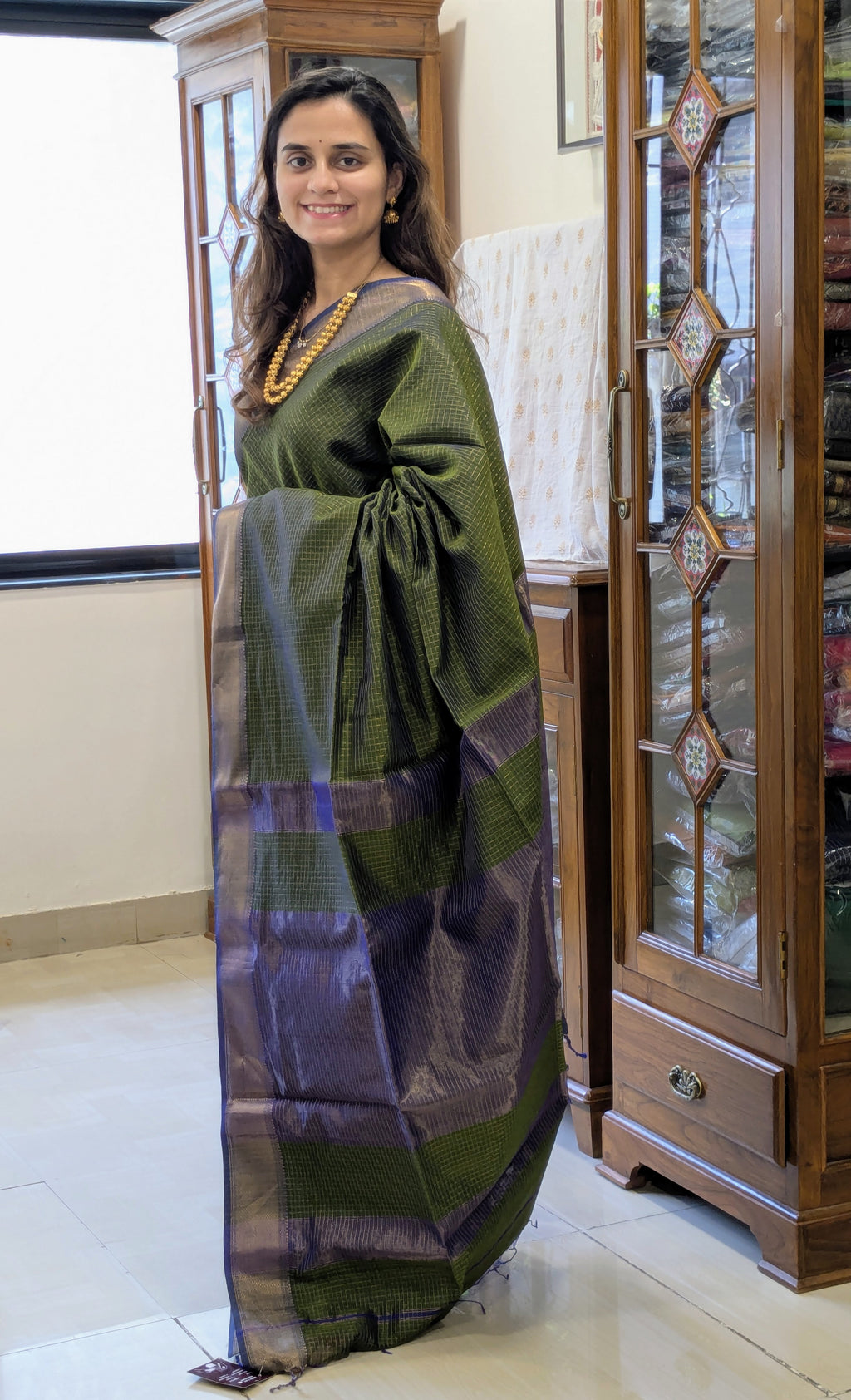 Handloom Green & Blue Maheshwari Zari Checks Saree