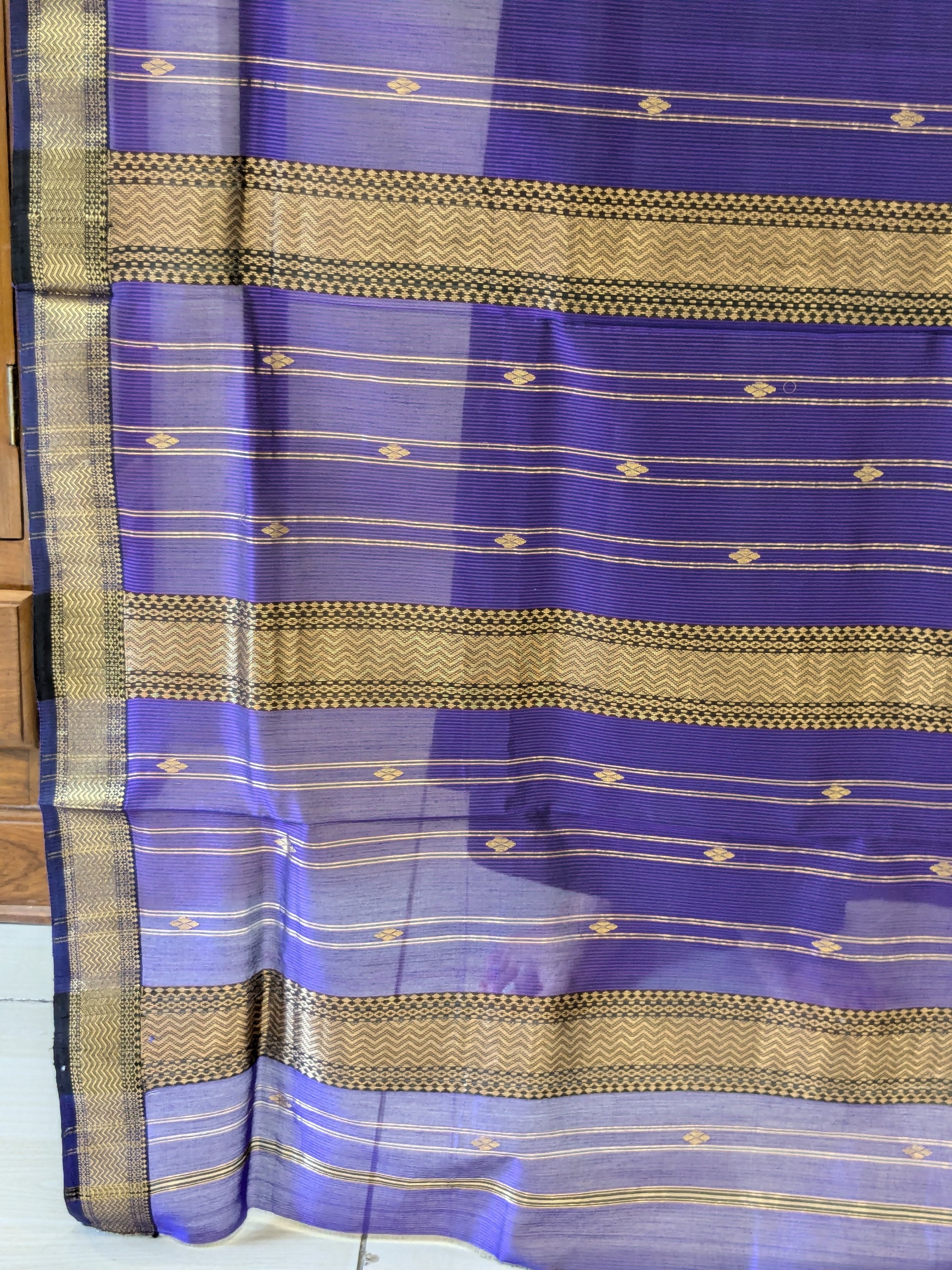 Garbh Reshmi with Butti Purple Maheshwari Handloom Saree