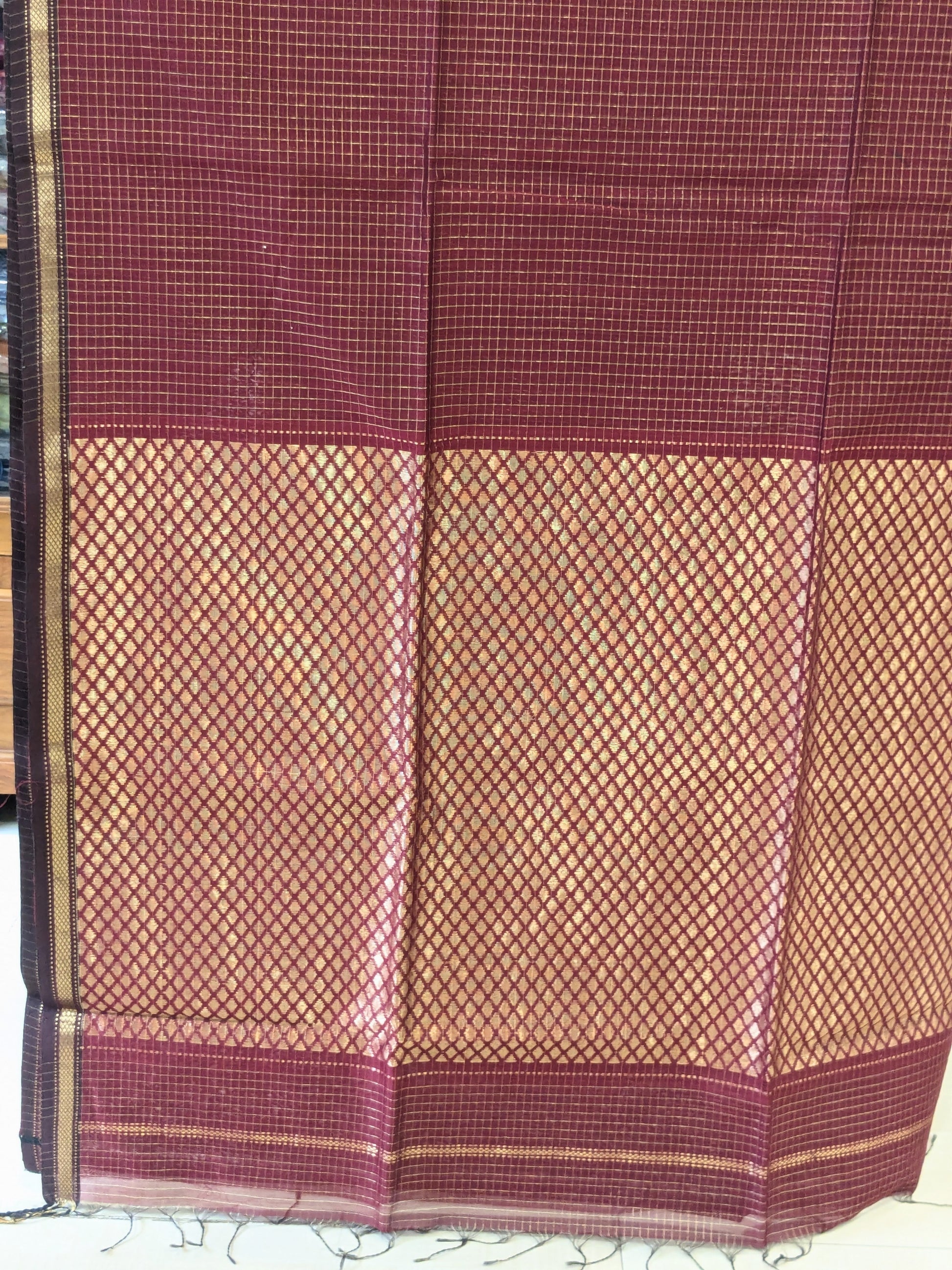Maheshwari Zari Checks Maroon Saree with Heavy Pallu