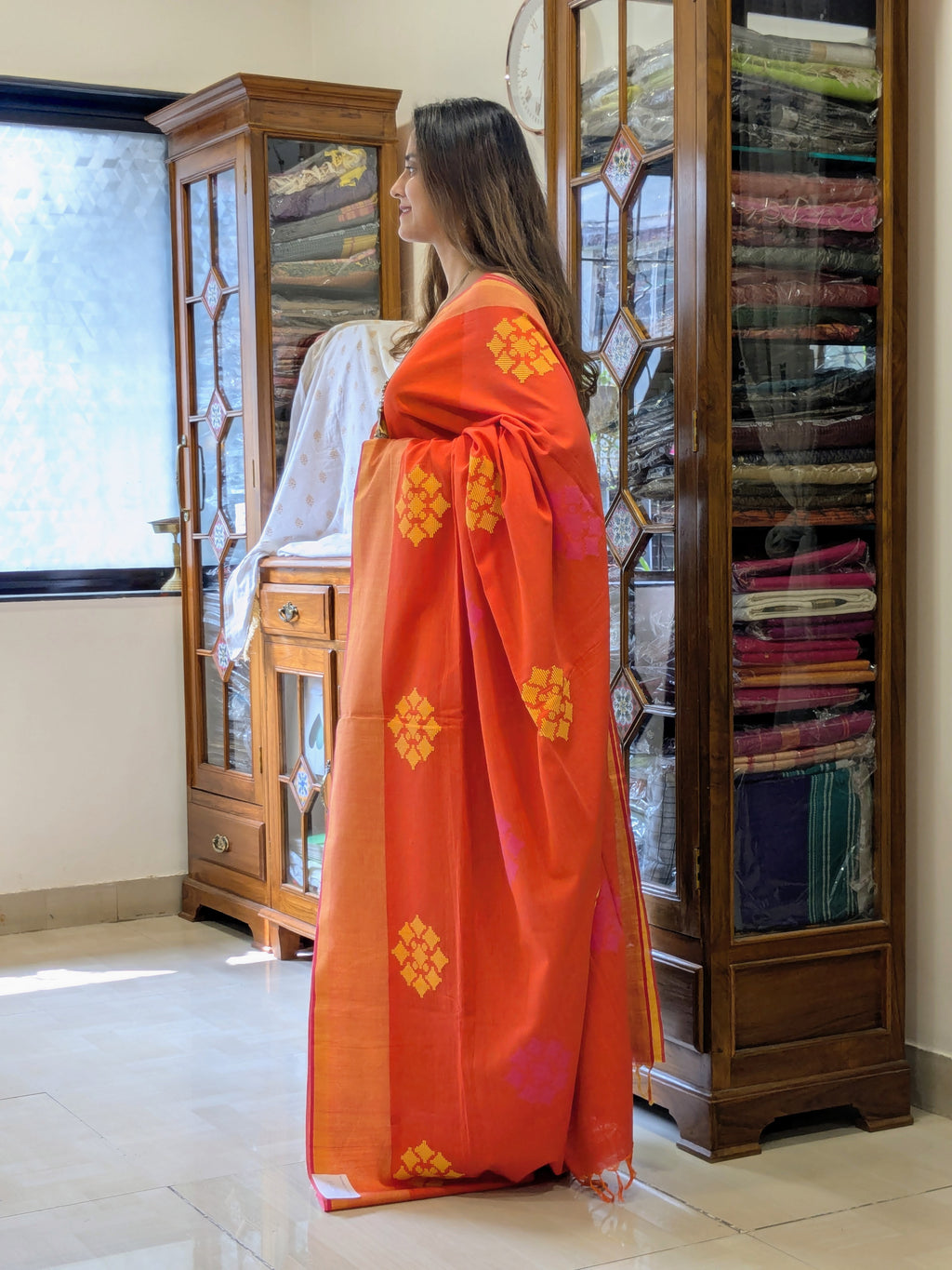 Bawan Buti Orange Cotton Patli Pallu Saree