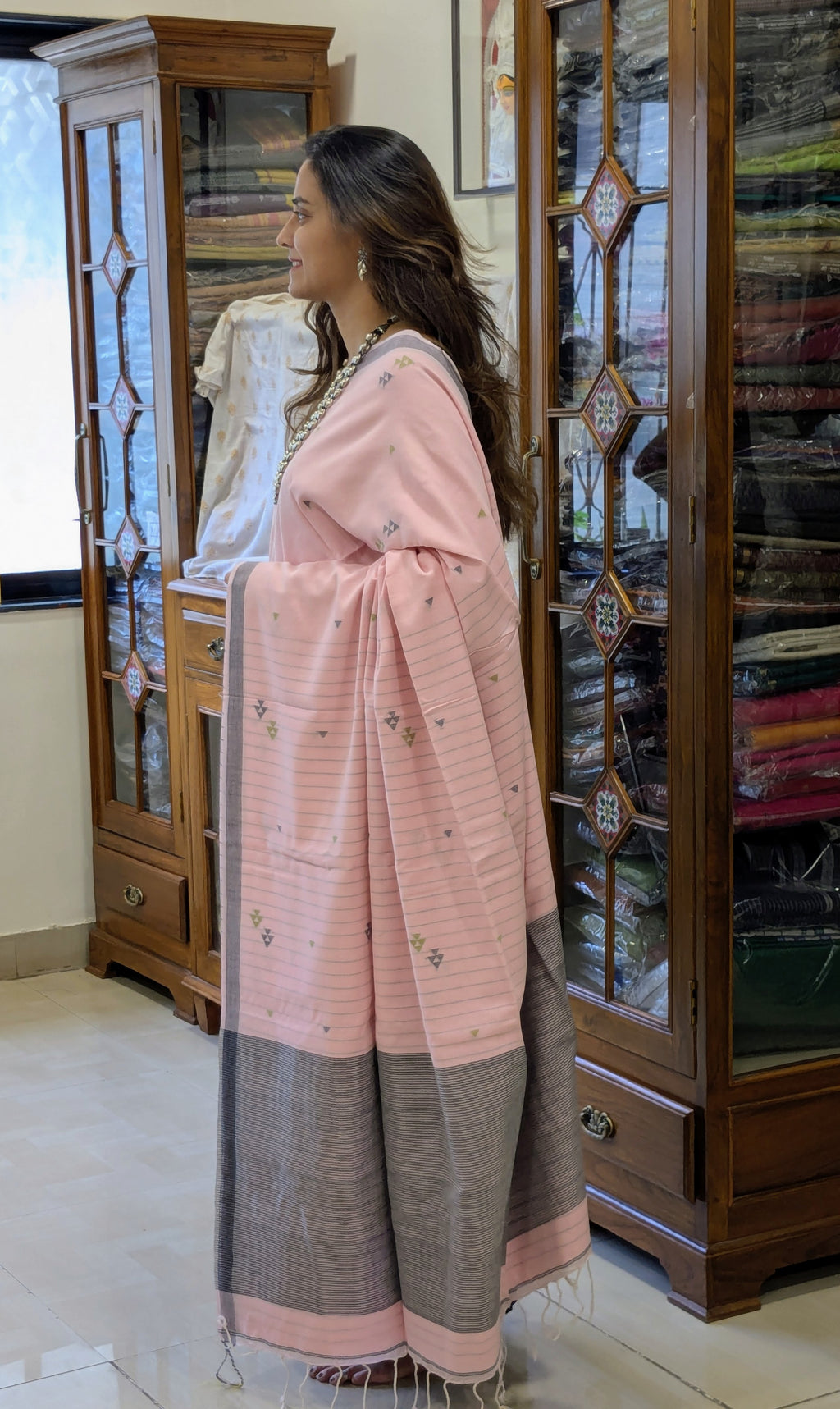Handloom Baby Pink Jamdani Saree with Butti