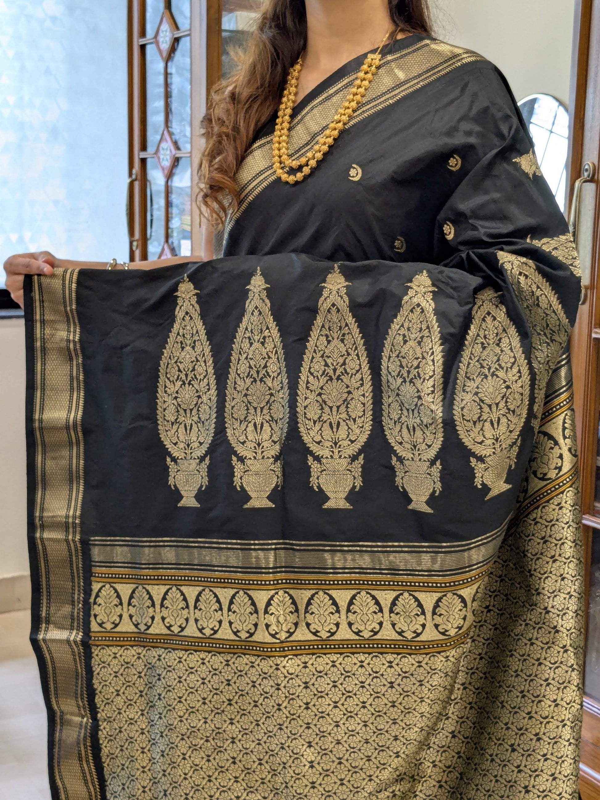 Pure Silk Black Paithani Saree