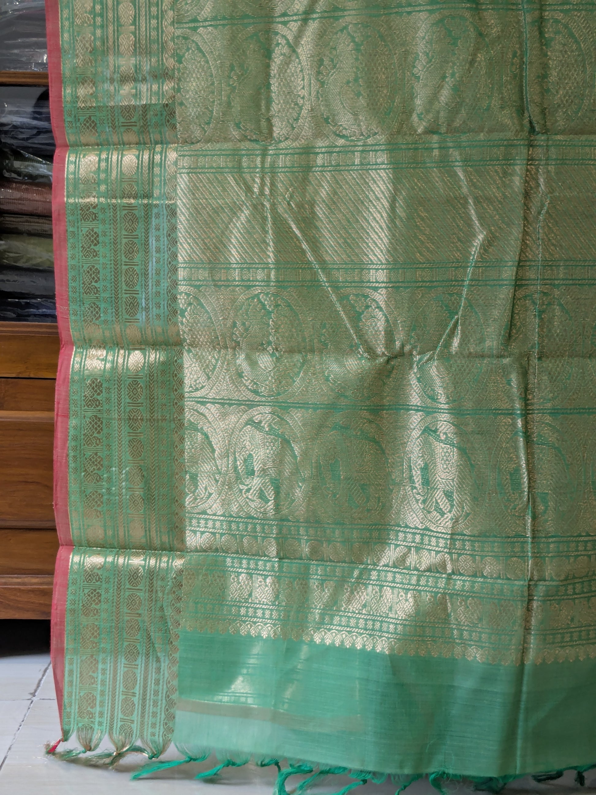 Handloom Cotton Light Green Kanjivaram Saree