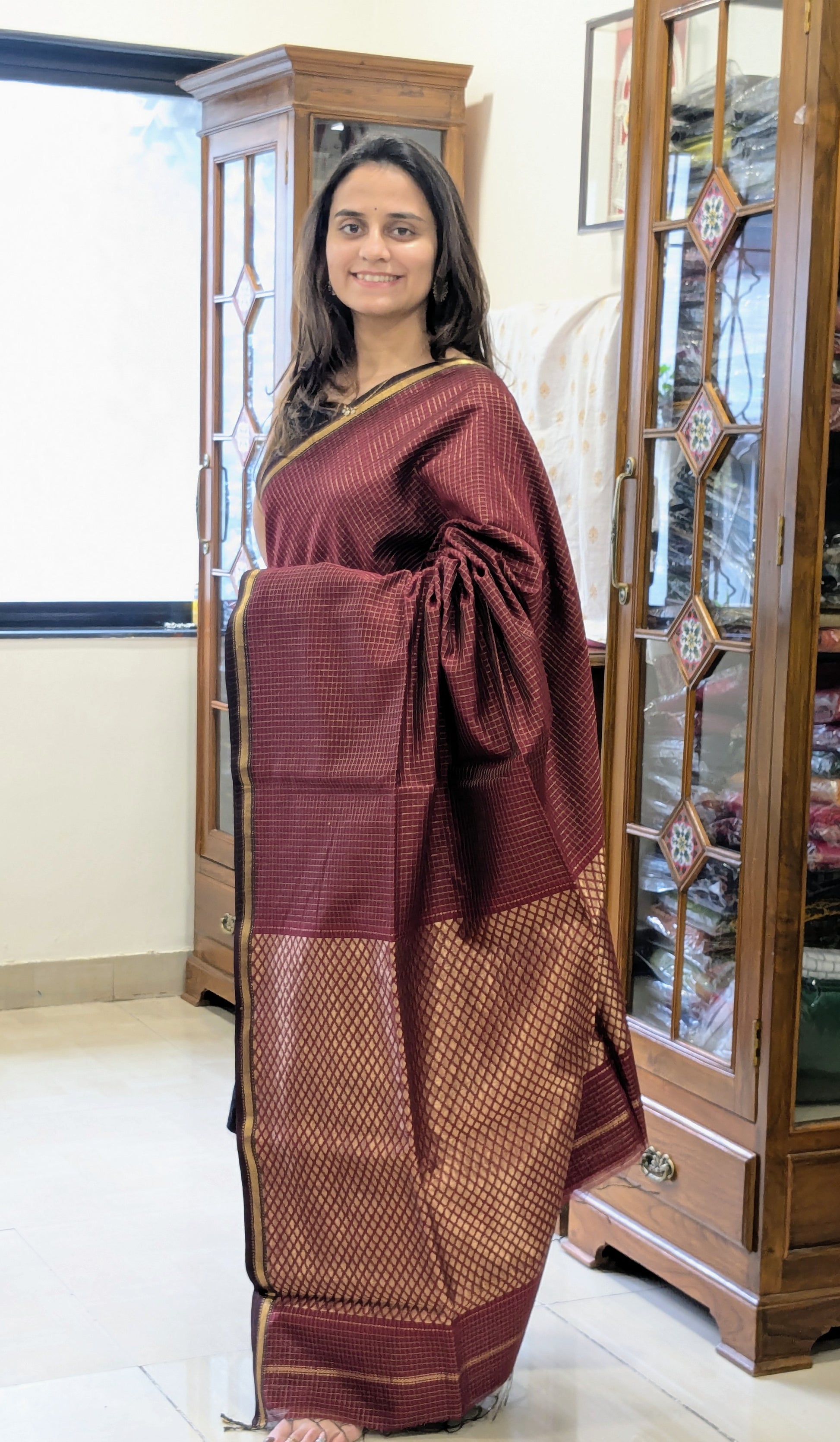 Maheshwari Zari Checks Maroon Saree with Heavy Pallu