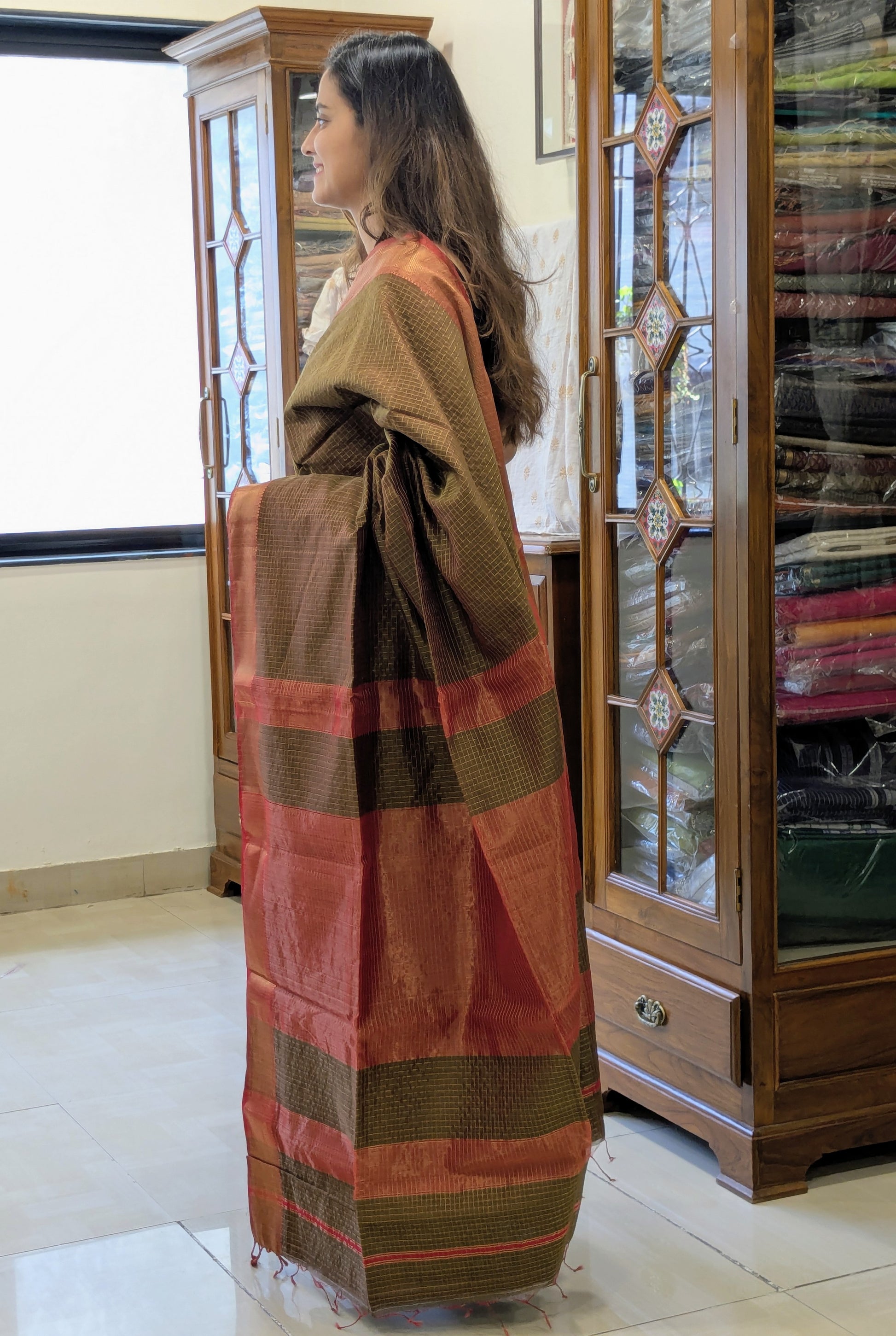 Handloom Mehendi Green & Red Maheshwari Zari Checks Saree