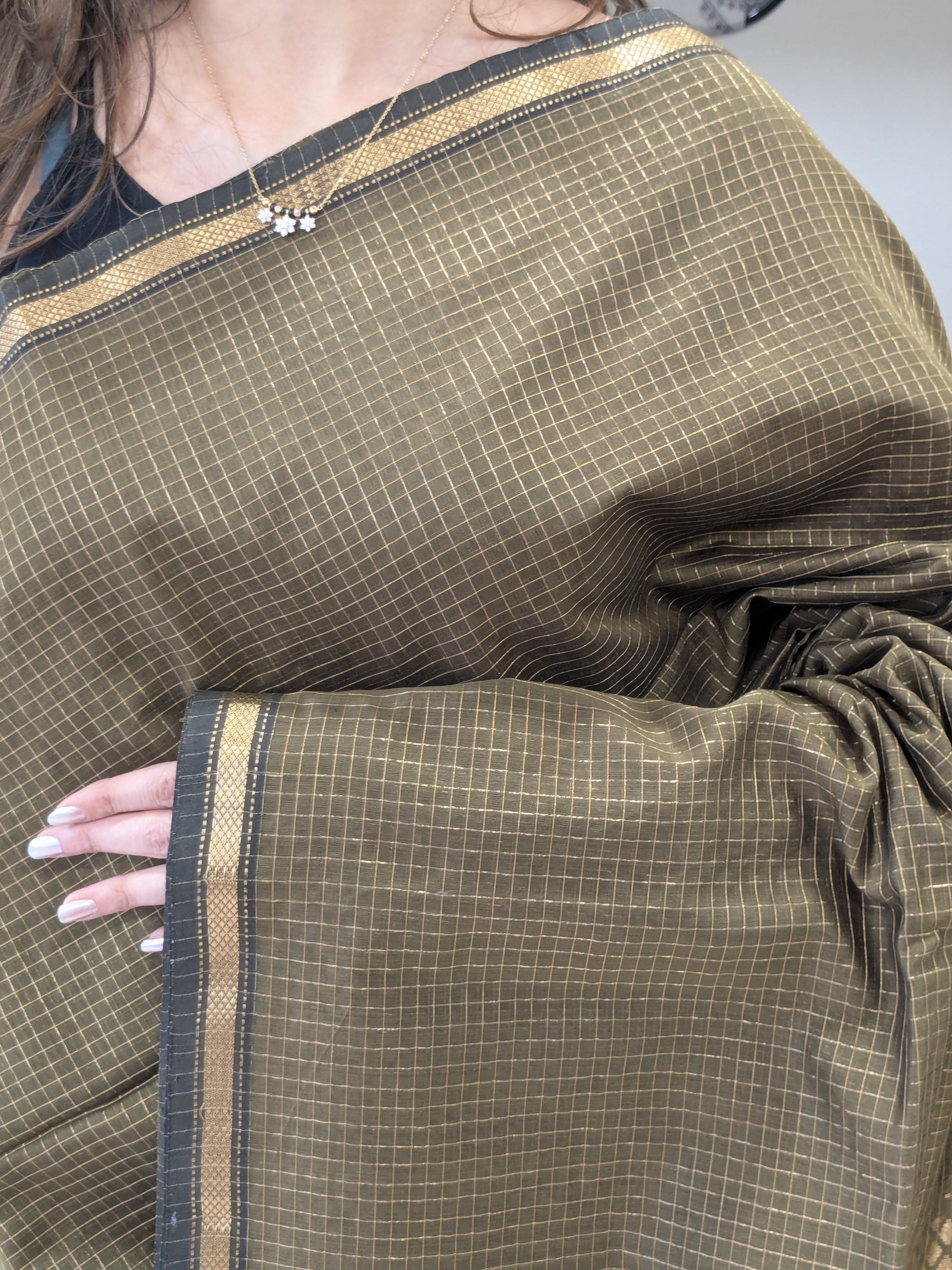 Maheshwari Zari Checks Olive Green Saree with Heavy Pallu