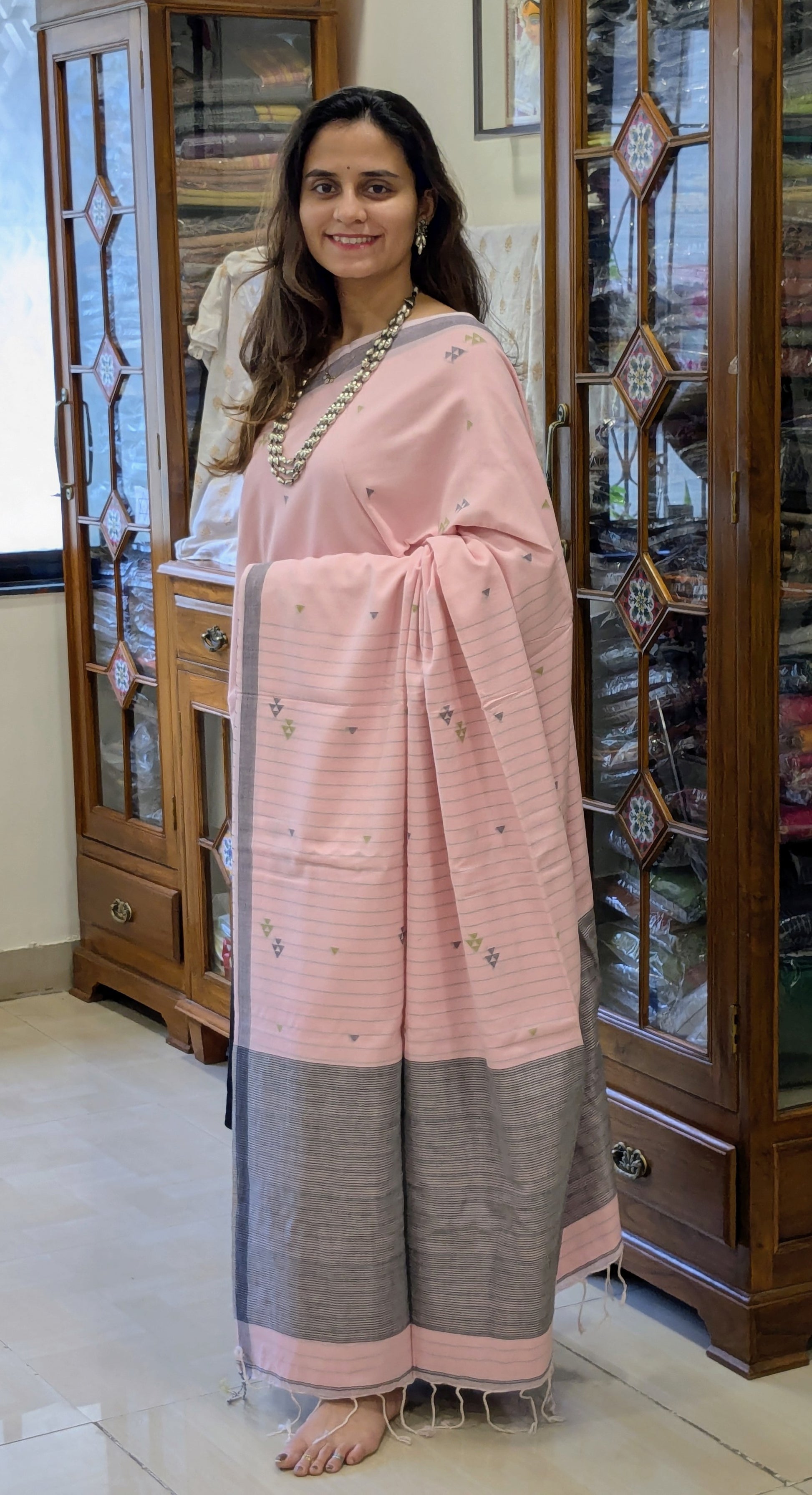 Handloom Baby Pink Jamdani Saree with Butti