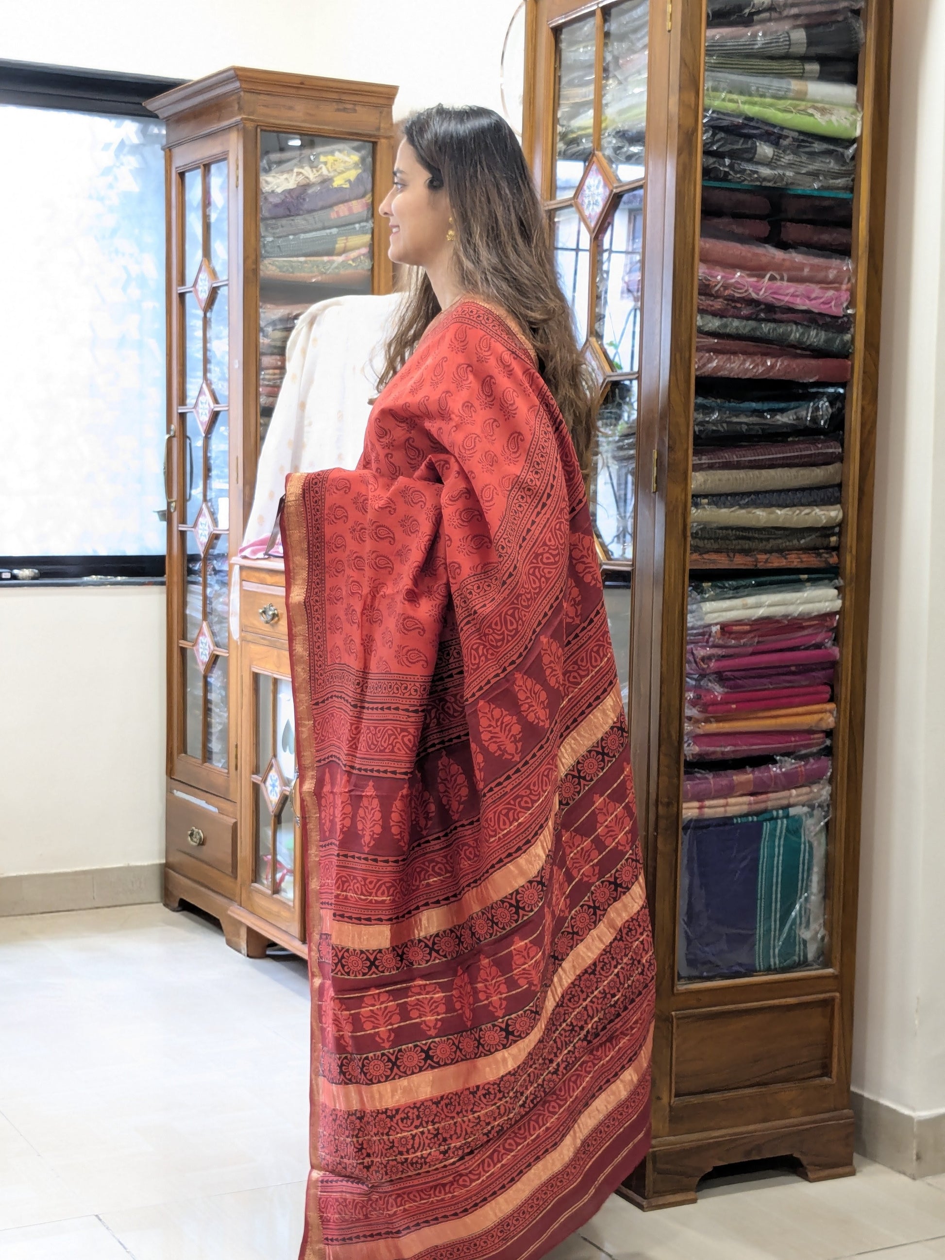 Maheshwari Red Handloom Bagh Handblock Print Saree