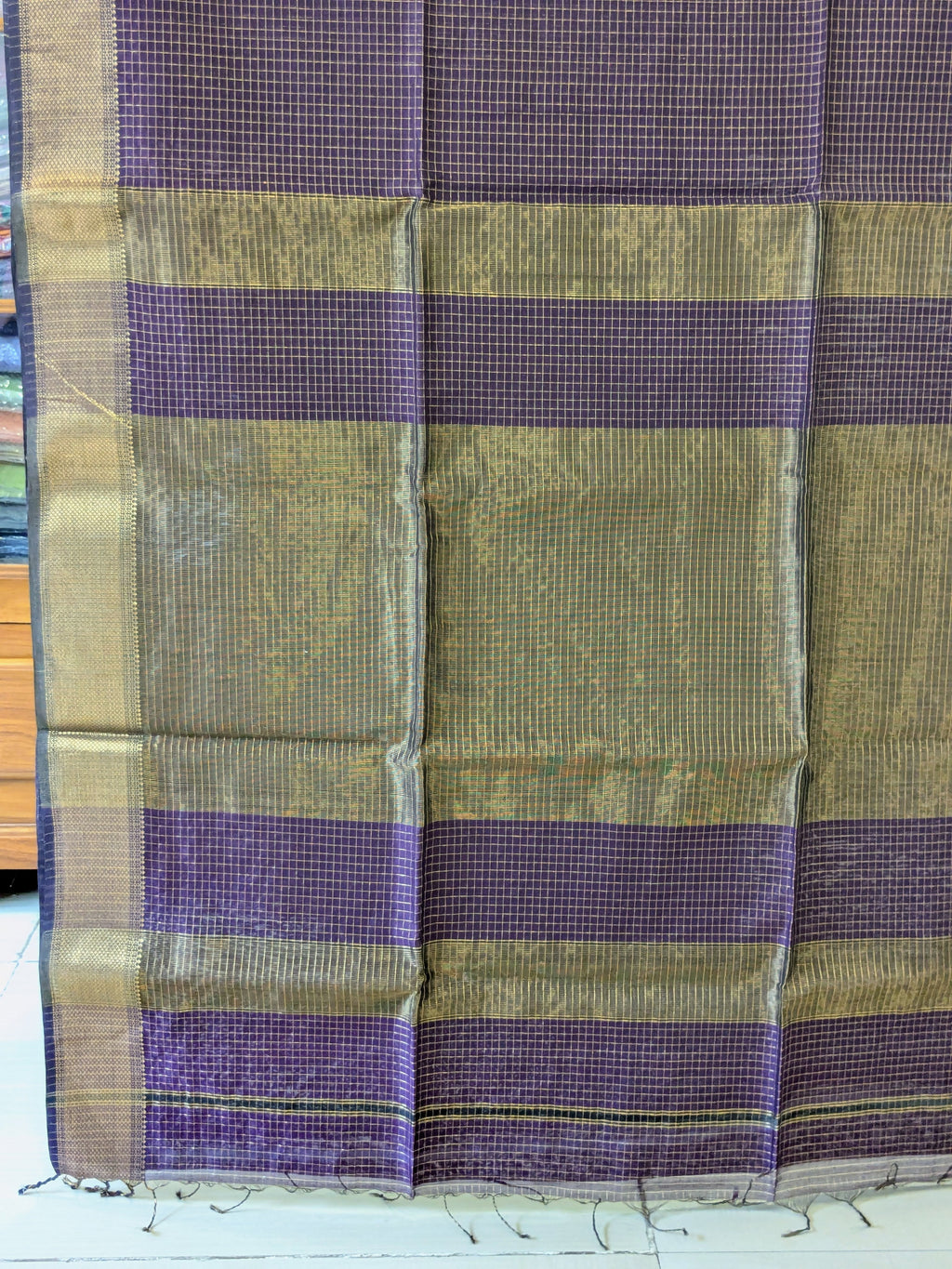 Handloom Deep Purple Maheshwari Zari Checks Saree