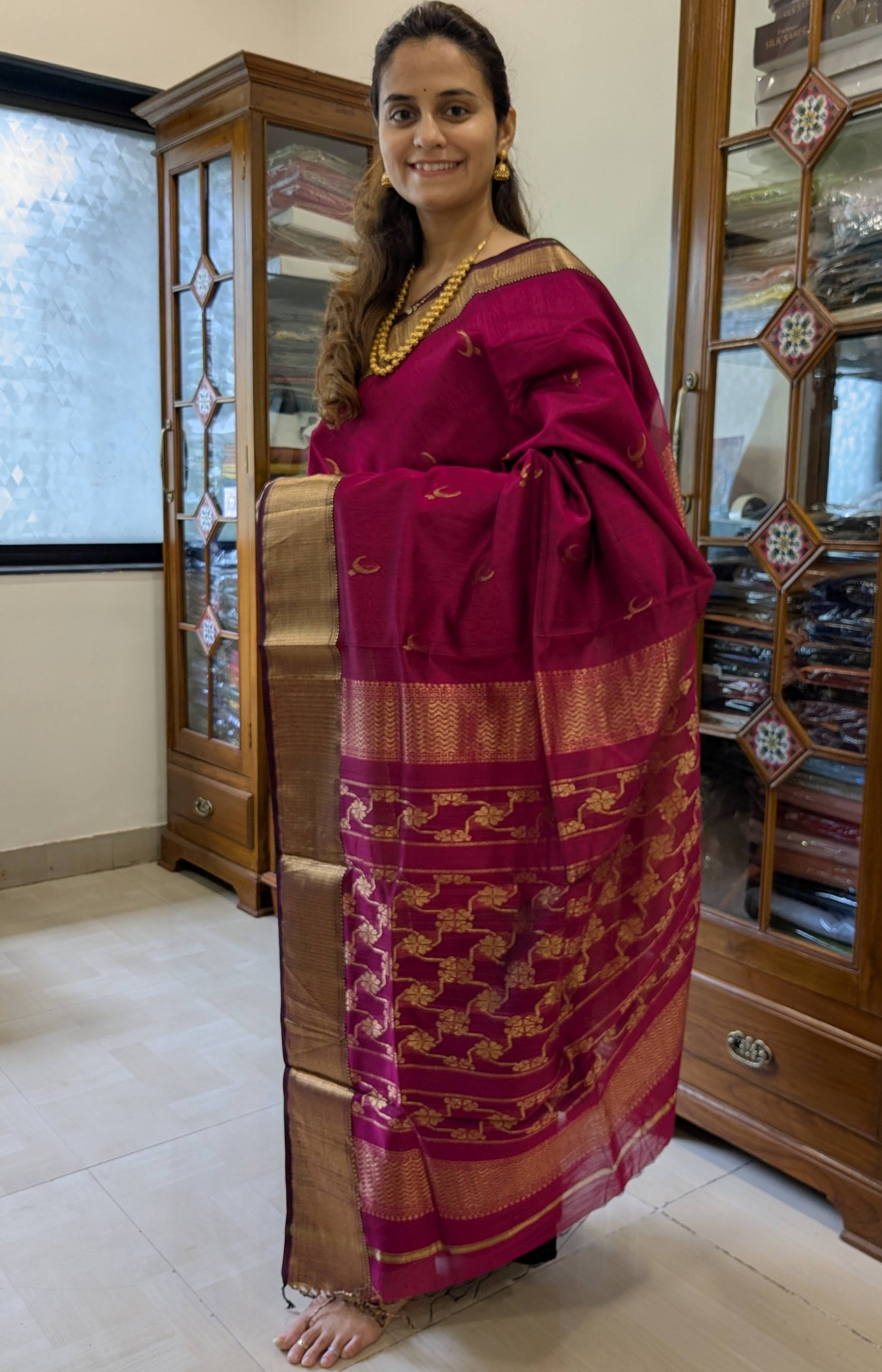 Full front view highlighting festive silk-cotton fabric and elegant Maheshwari craftsmanship.